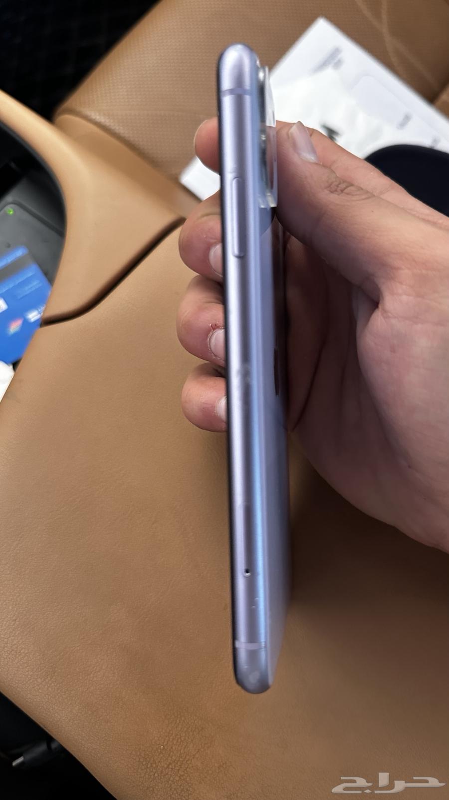 ايفون 11   128 قيقا64400023376770112