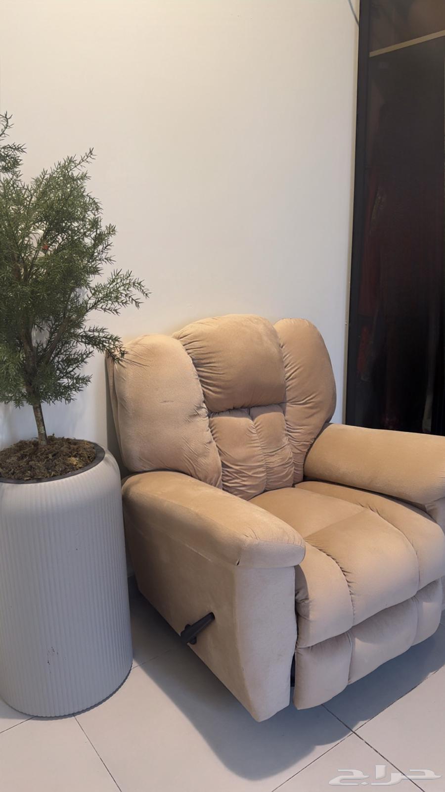 كنب64396547664131110