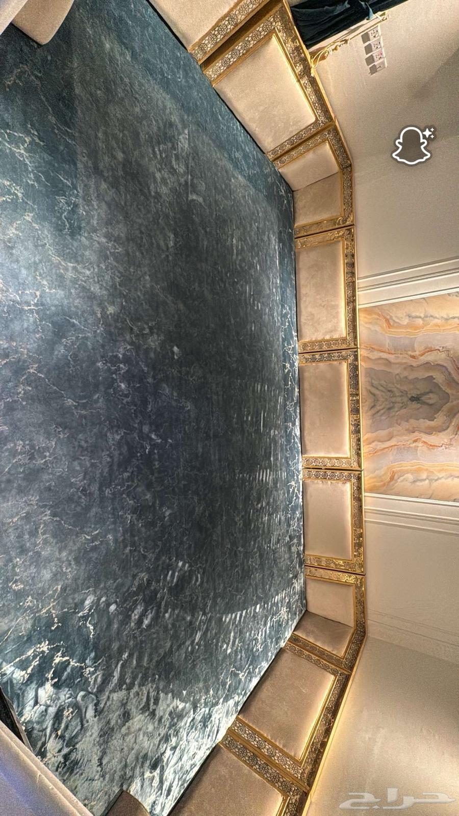 Mattress, bed frame, and curtain64398032924291111