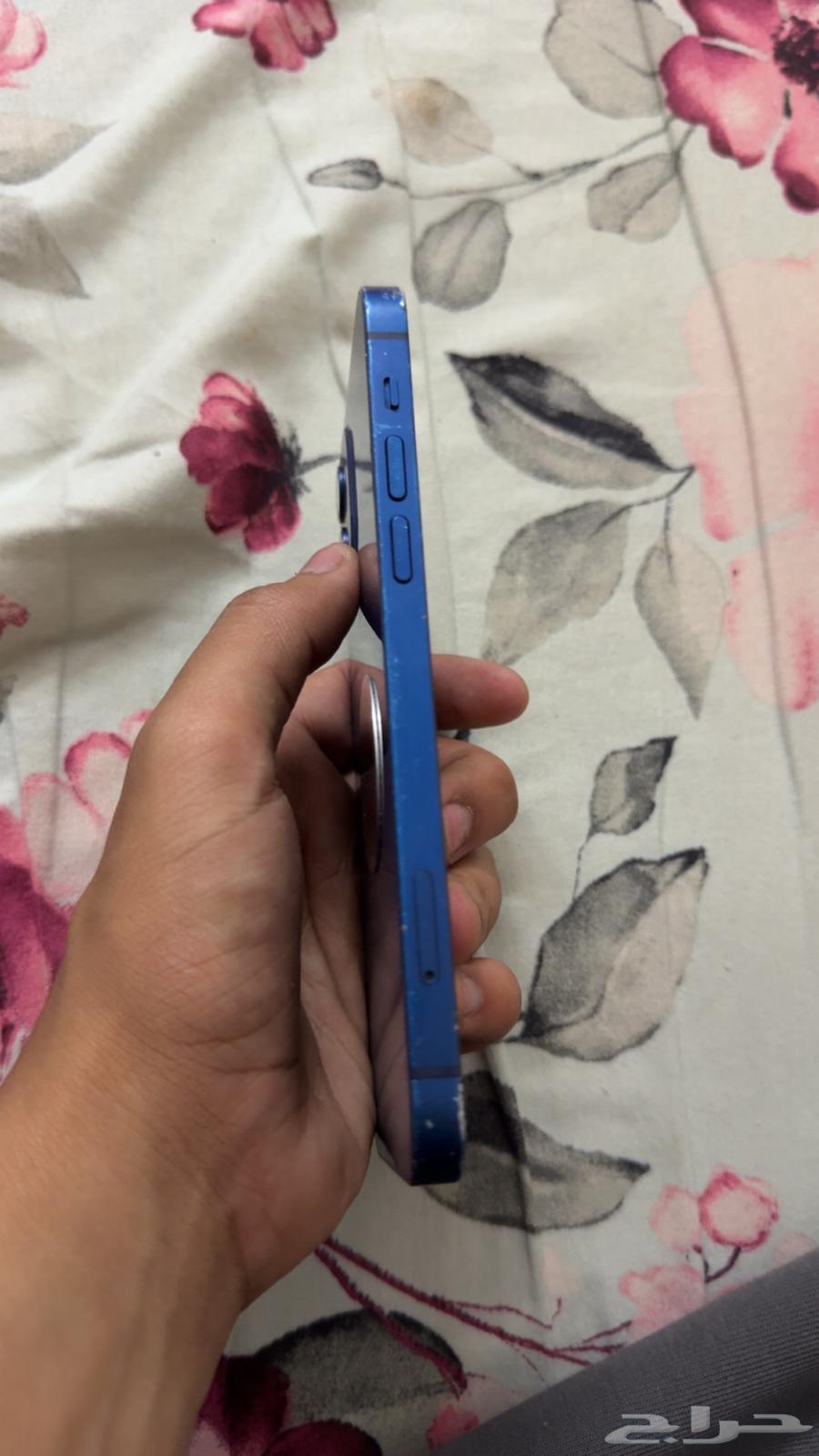 ايفون 12 العادي 12864394025433987113