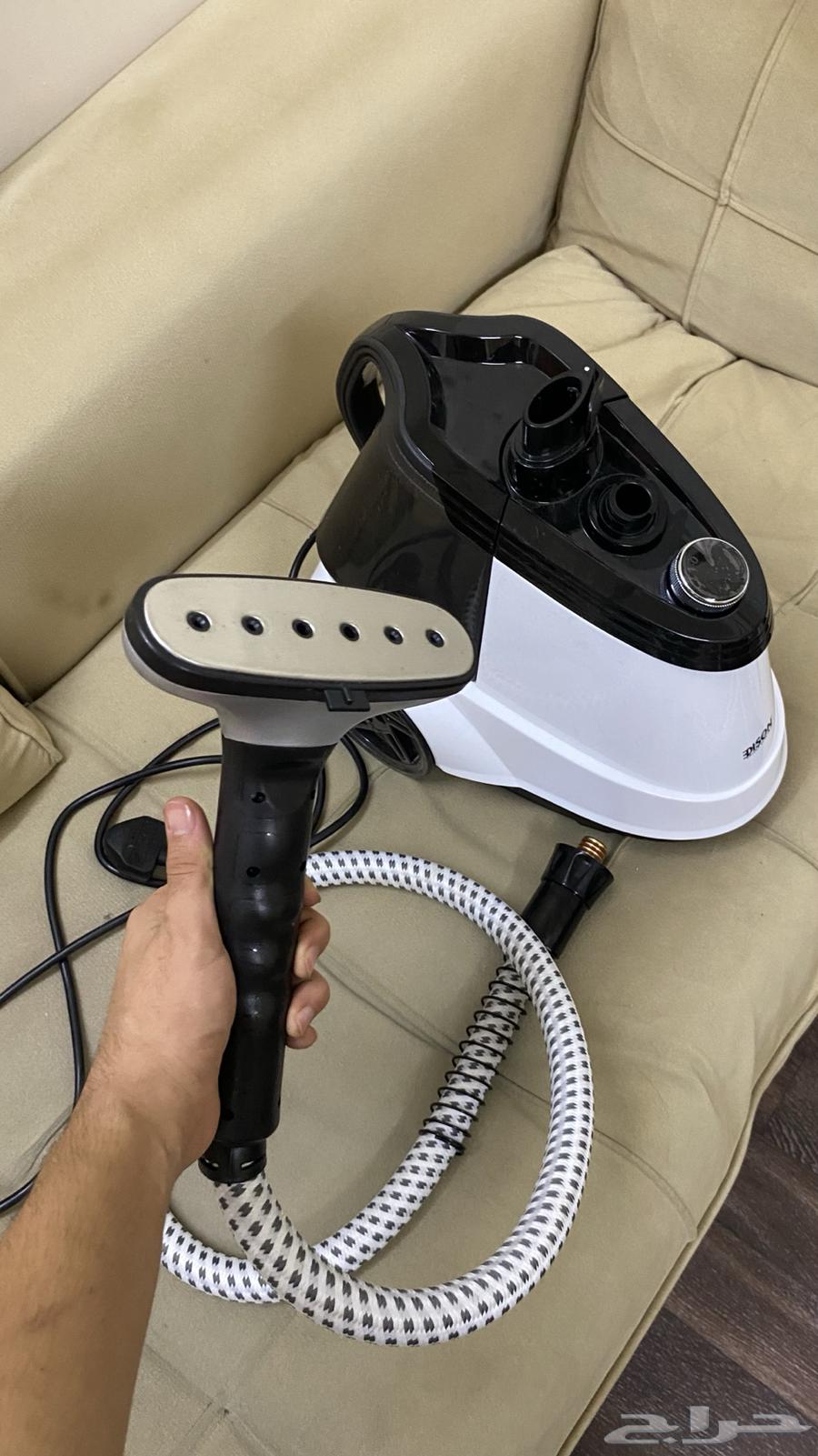 Semi-new steam iron.. used only a few times64392594602753112