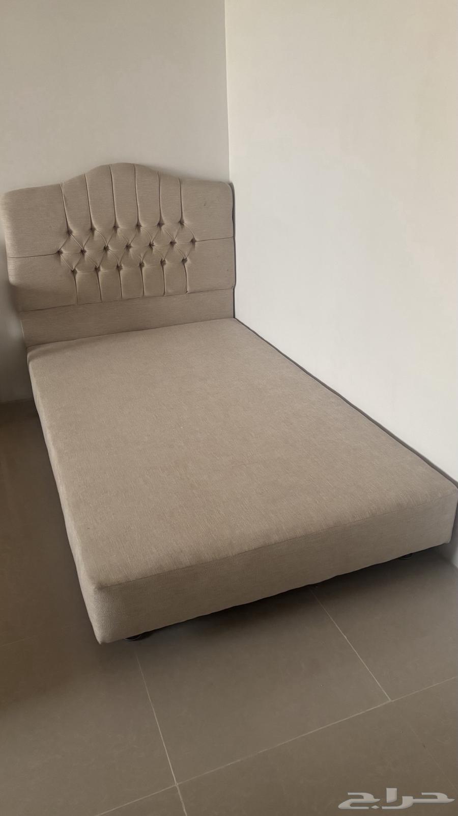 3 أسرة للبيع64395965221506111