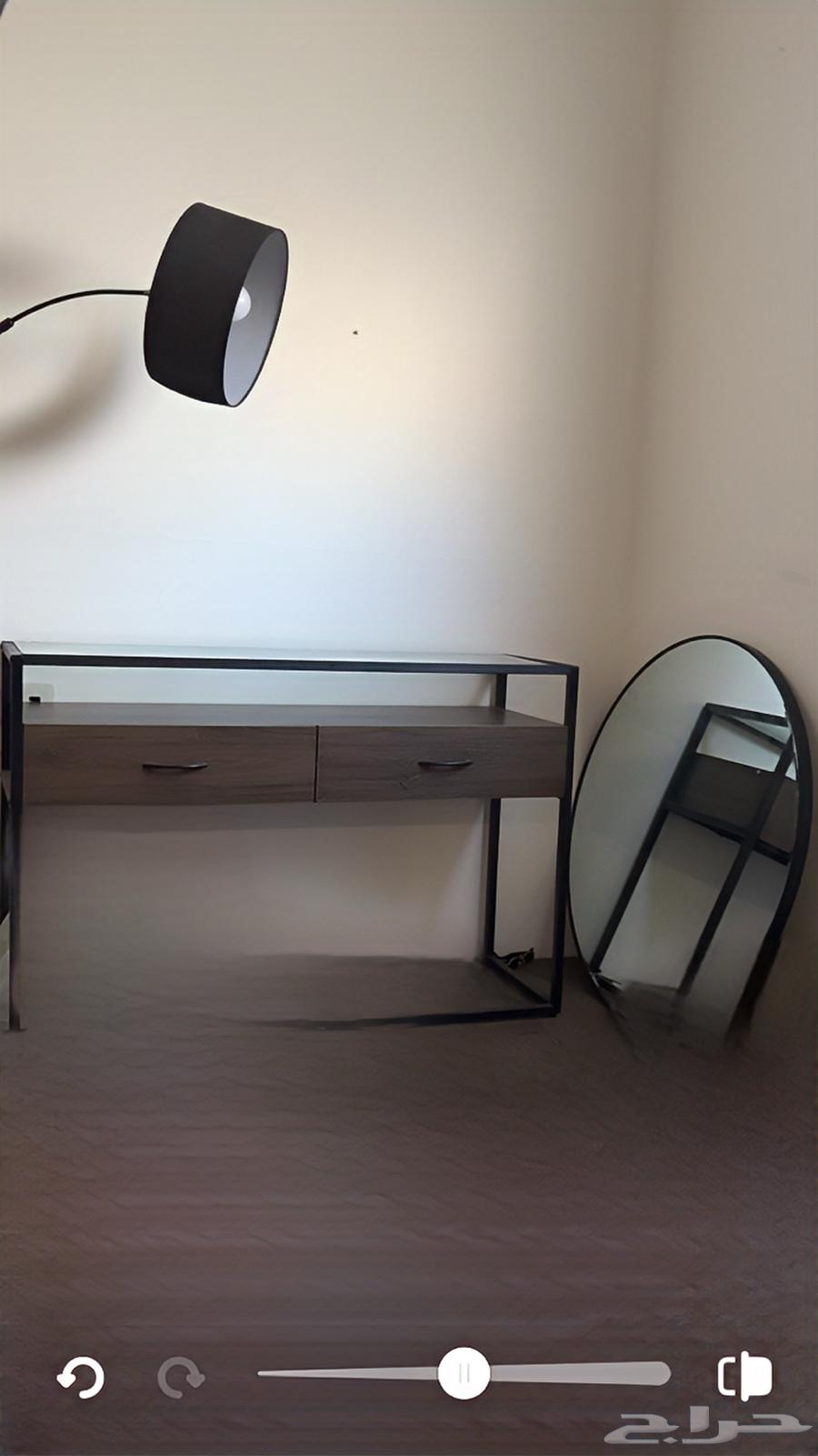 Dressing table with mirror64400327768195110