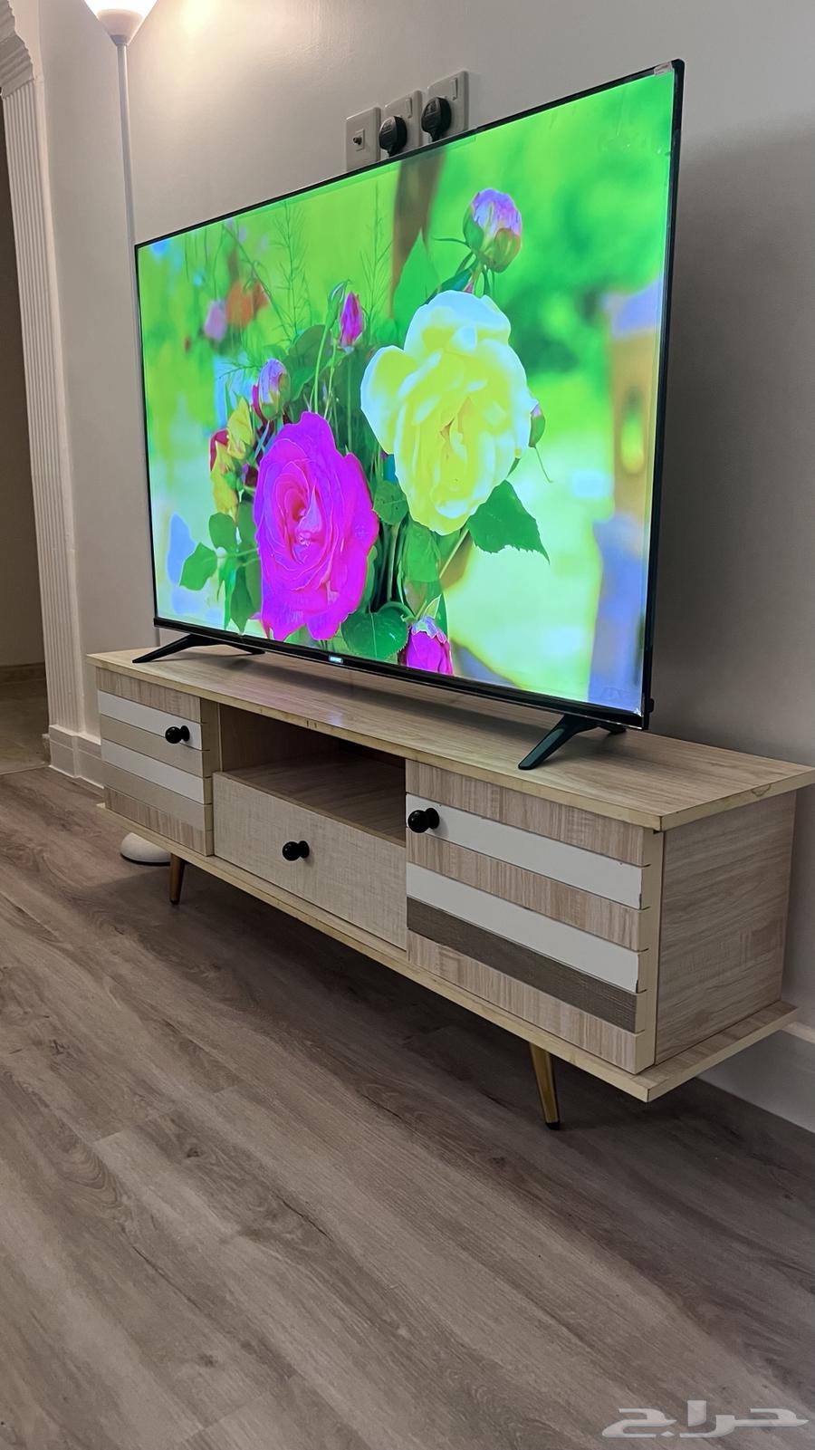 Monitor stand64399424856835113