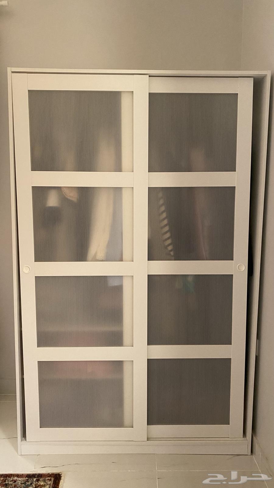 دولاب من ايكيا نظيف64397033397377112