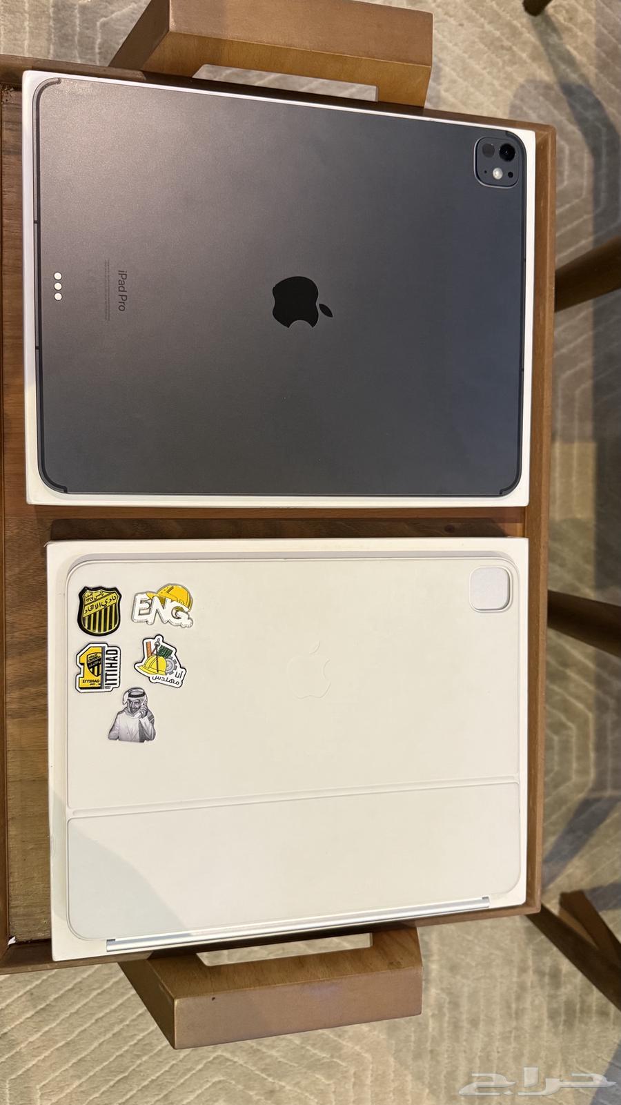 ايباد برو 13 256 شريحة مع كيبورد64398700990978111