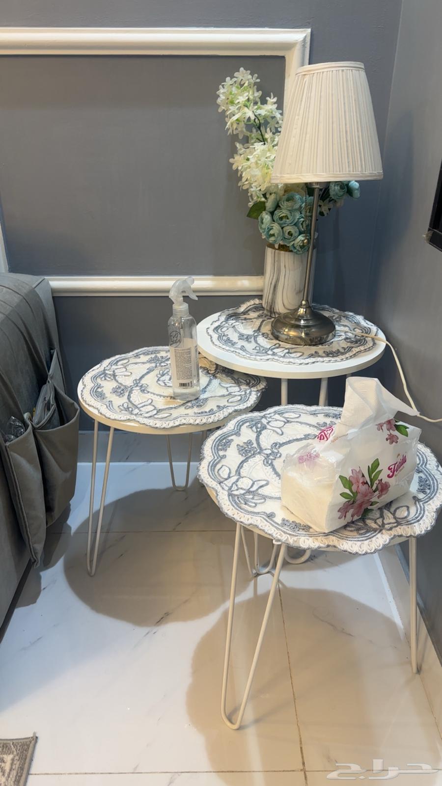 كنب للبيع مع ملحقاته64397436978946113