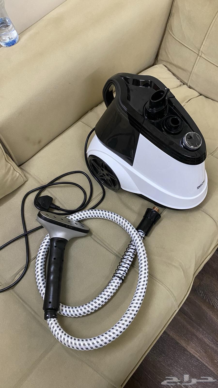 Semi-new steam iron.. used only a few times64392594602753111