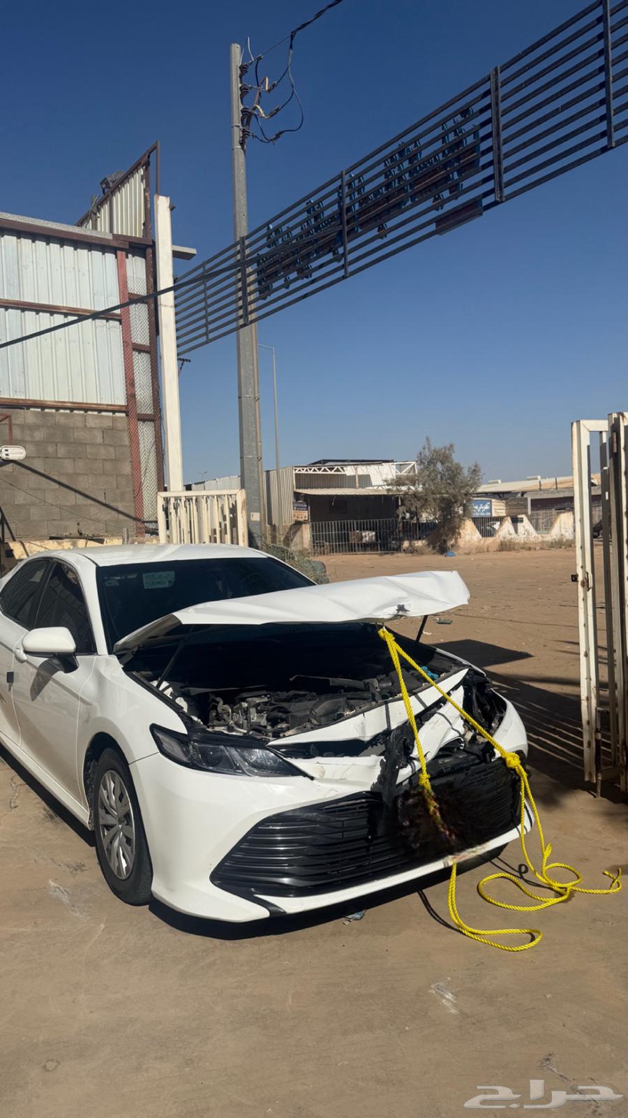 كامري 2020 للبيع مصدومه64549514204289113