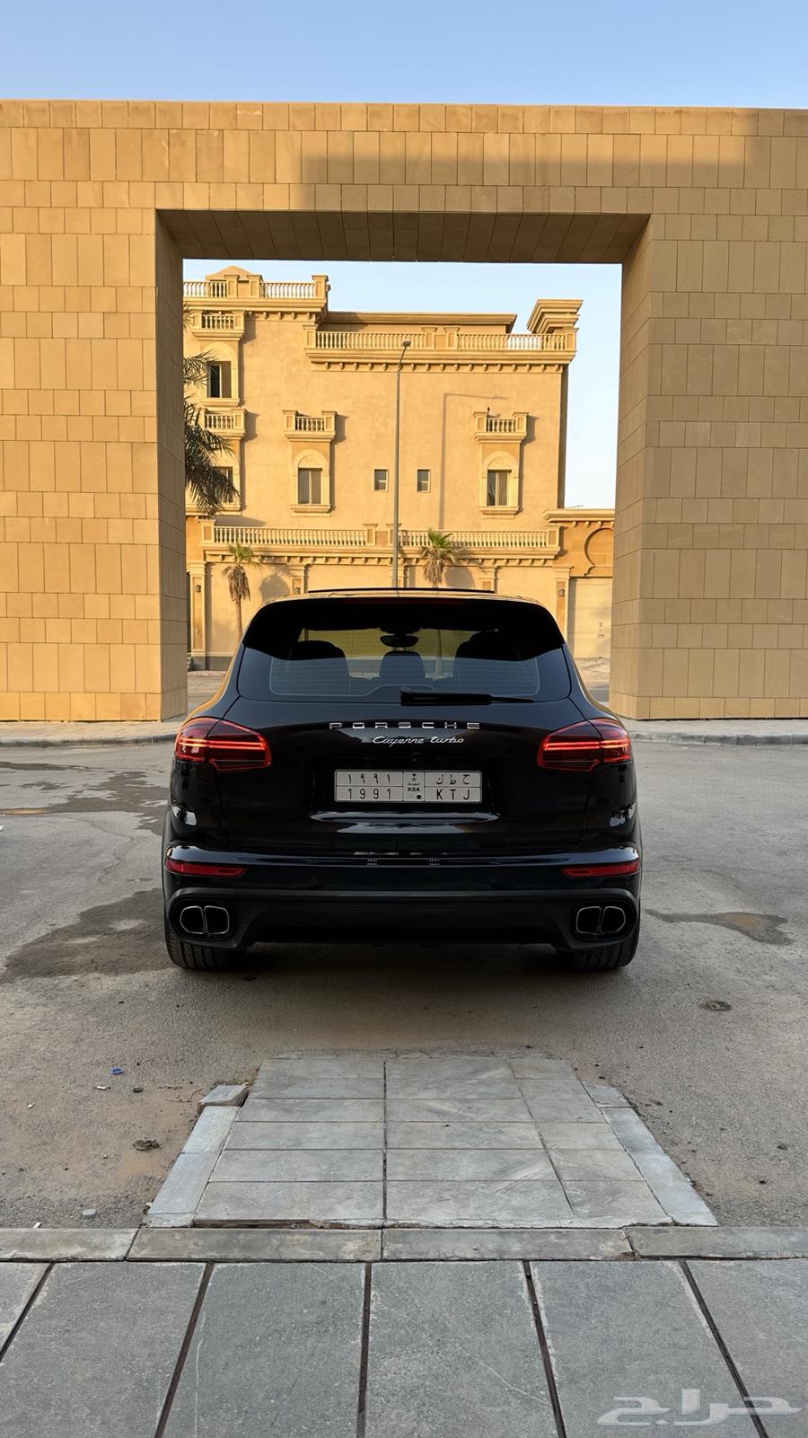 Porsche Cayenne Turbo 2015 Clean63618145114243113
