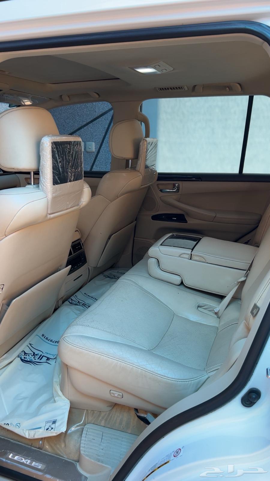 Lexus LX570 2013 full option64547569182978113