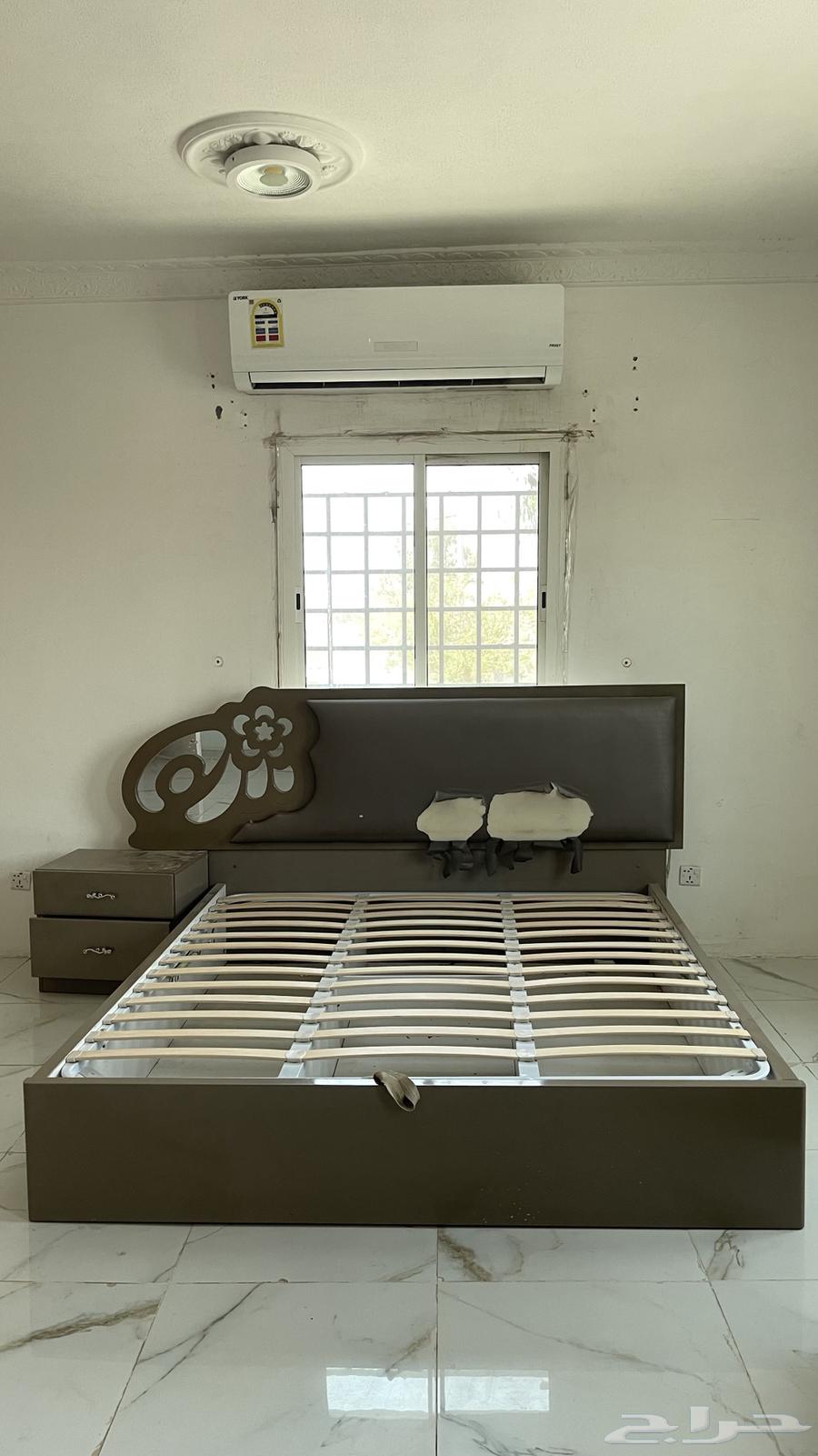 غرفة نوم مستعملة64398911704321111