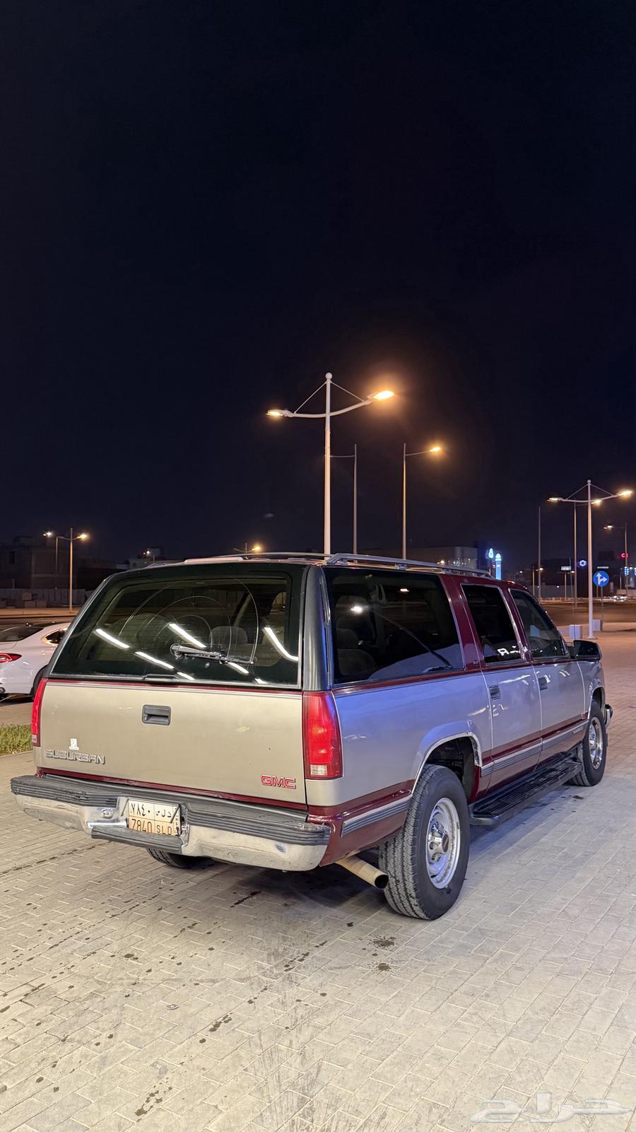 GMC Suburban 1999 low mileage63618147894659113