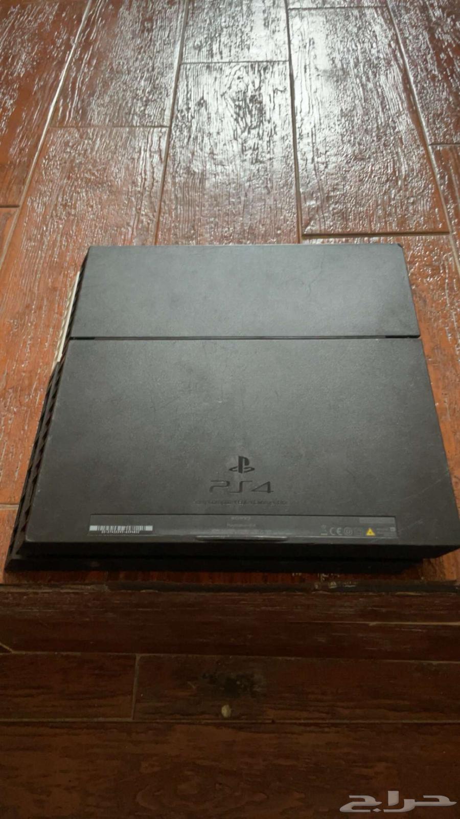 Sony 4 for sale, working with original controller.64400314408450112