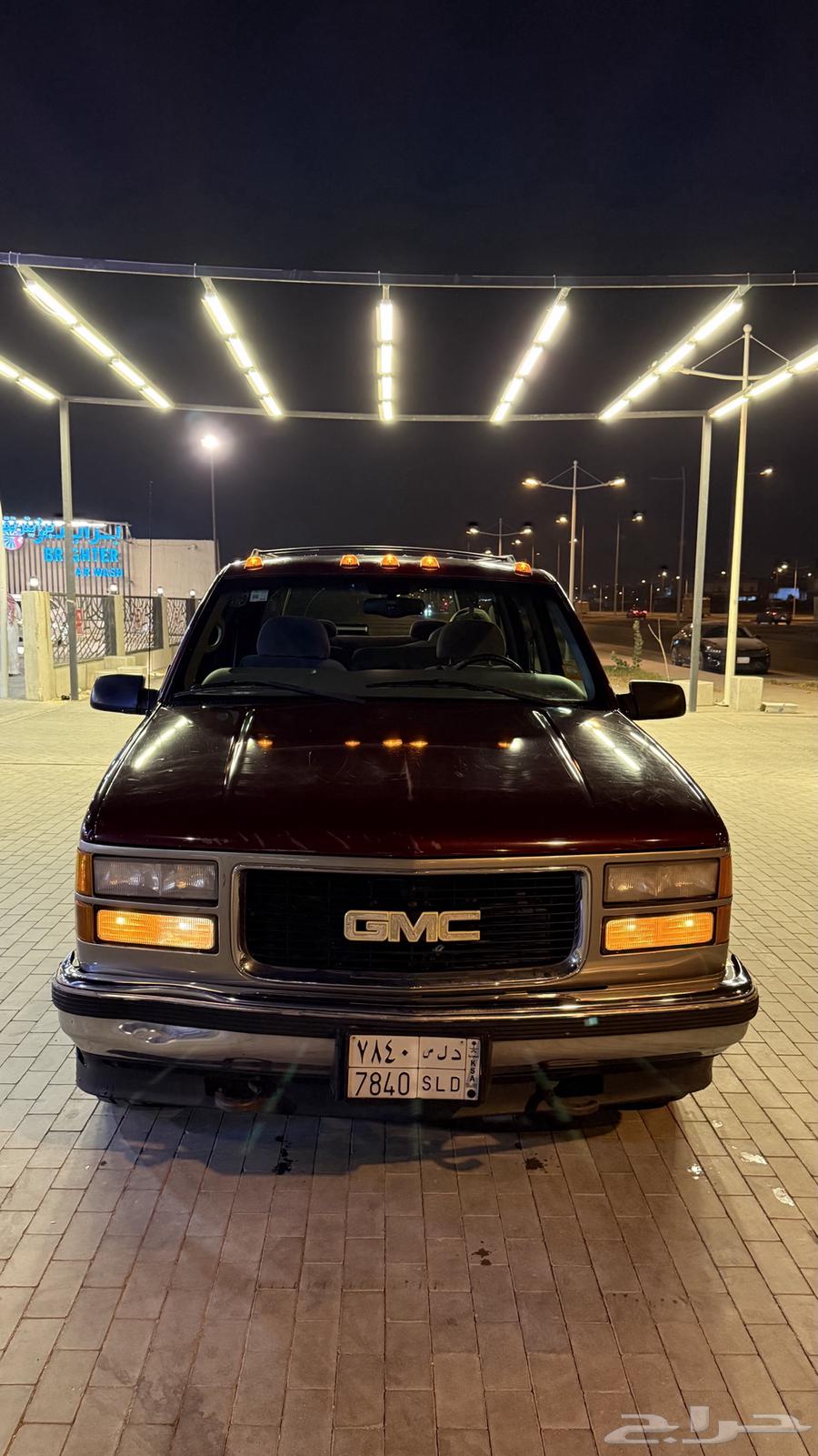 GMC Suburban 1999 low mileage63618147894659111