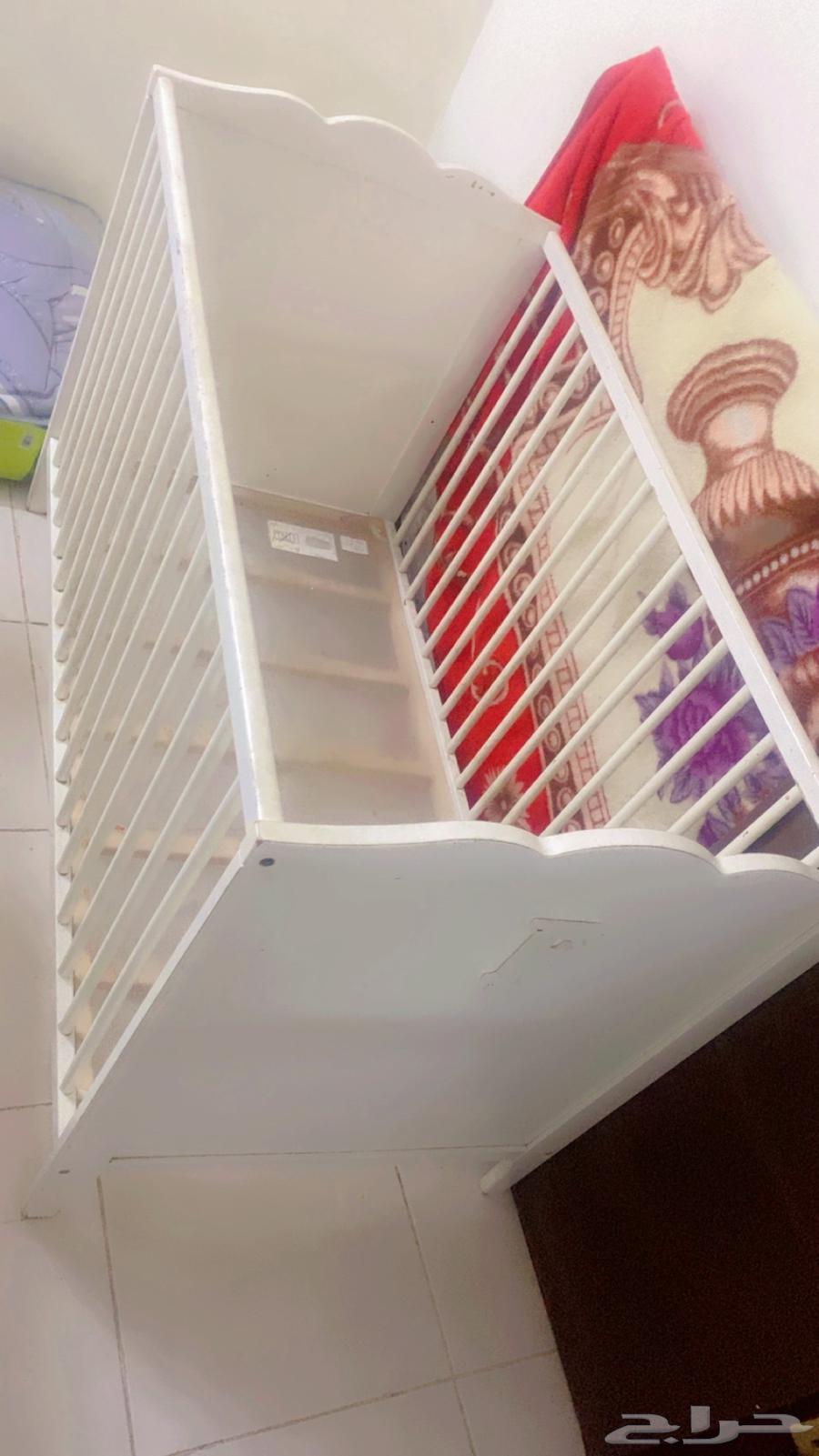 سرير اطفال 80 ريال64350629992449110