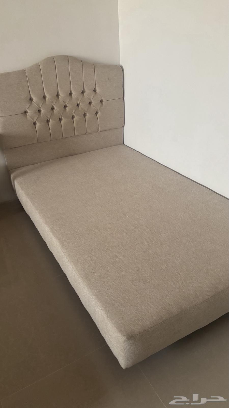 3 أسرة للبيع64395965221506110