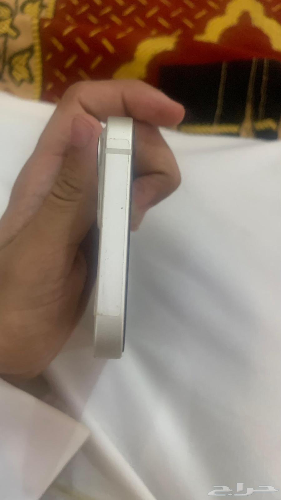 ايفون 1364398870032770114