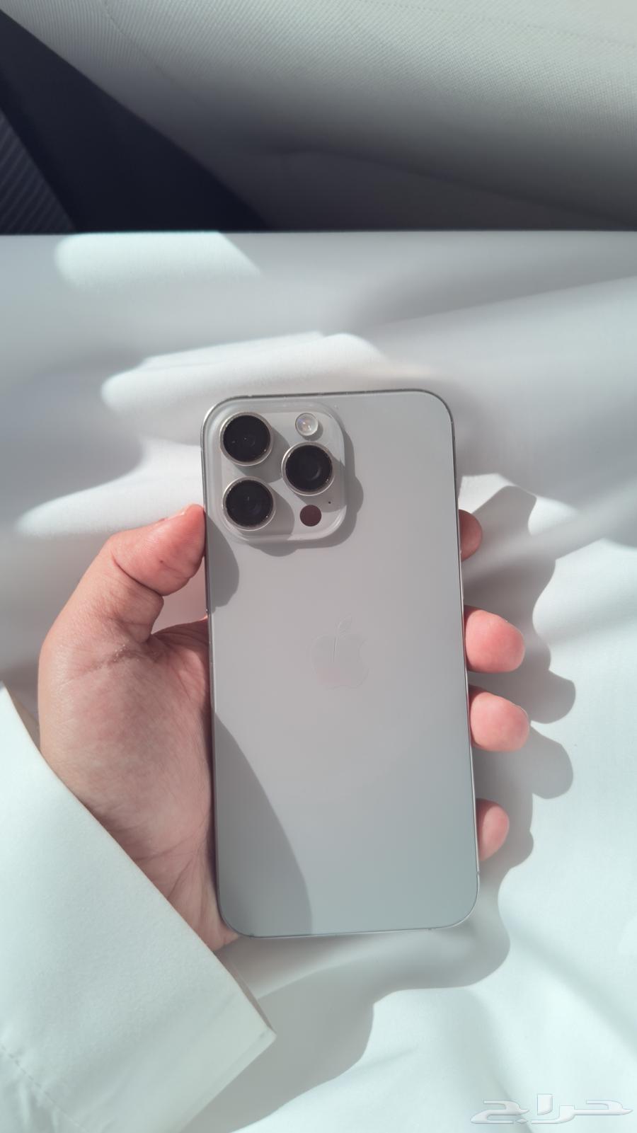 iPhone 15 Pro Max 256GB with replaced screen64399689718273110