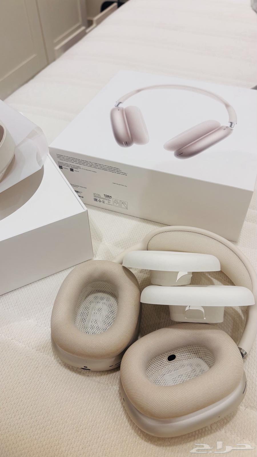ايربودز ماكس اللون ضوء النجوم ..64397700718849113