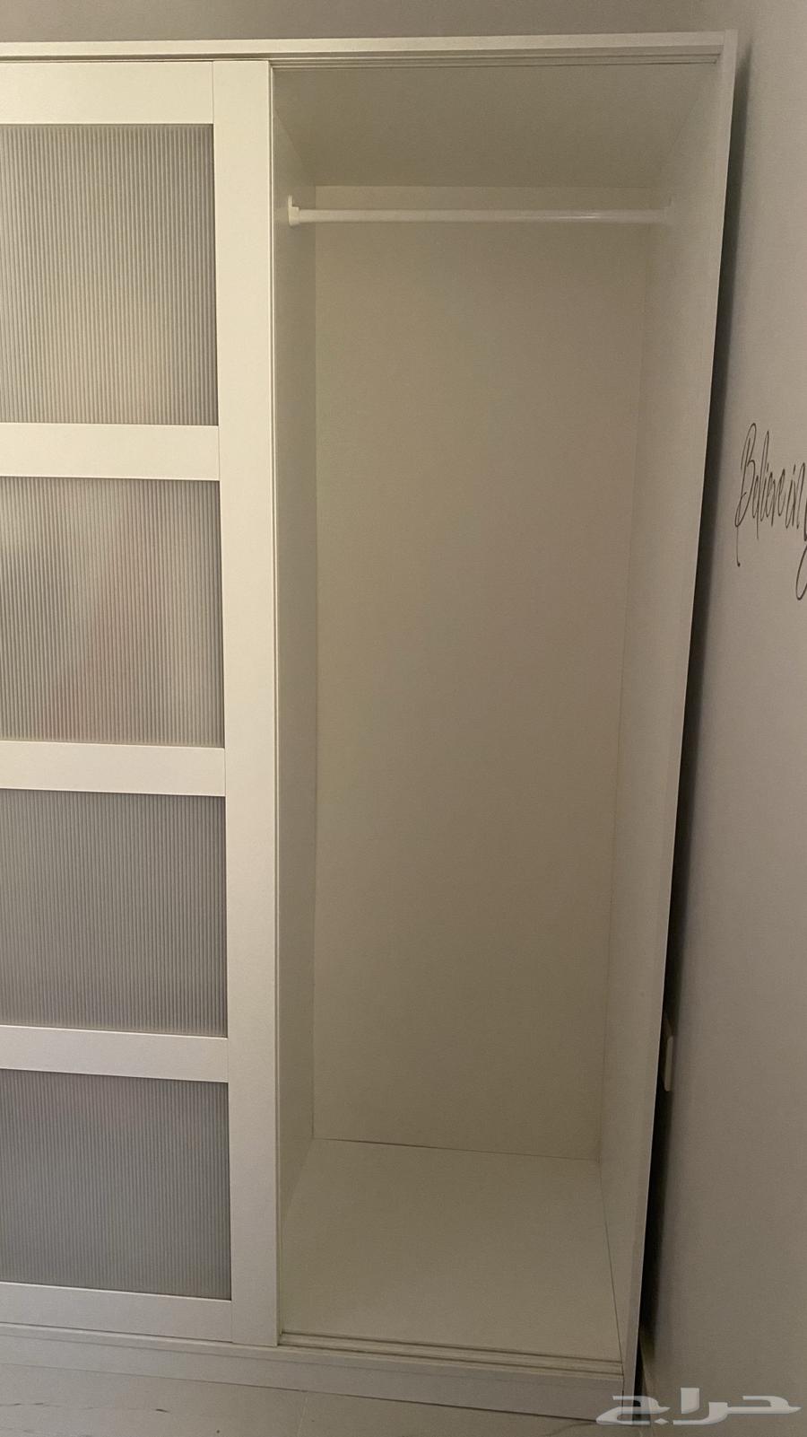 دولاب من ايكيا نظيف64397033397377111