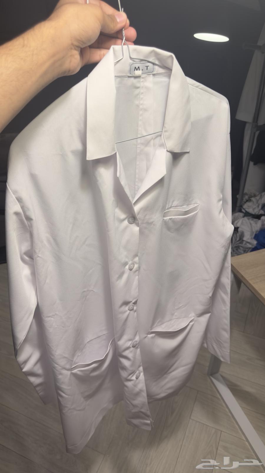 Lab Coat64400286783362111