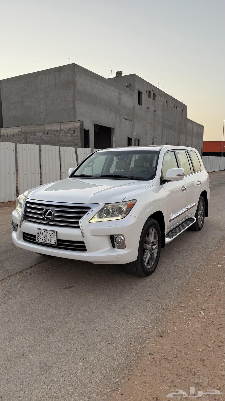 جيب لكزس 2013 نص فل64545445484802110