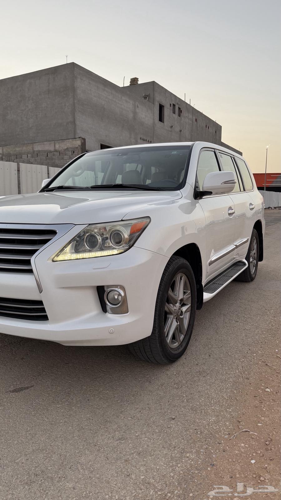 جيب لكزس 2013 نص فل64545445484802111