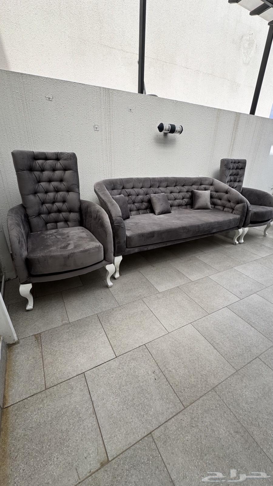 Sofa64396908079234110