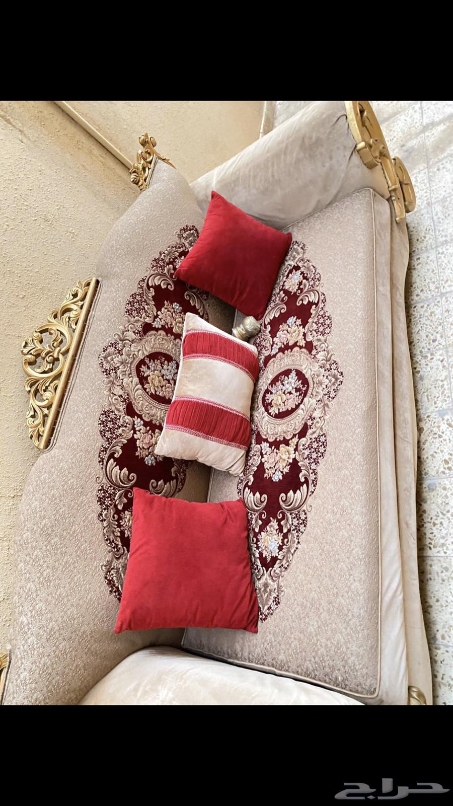 بيع مستعجل الروضة كنب نظيف جدا  للبيع150  فقط64399119844227111