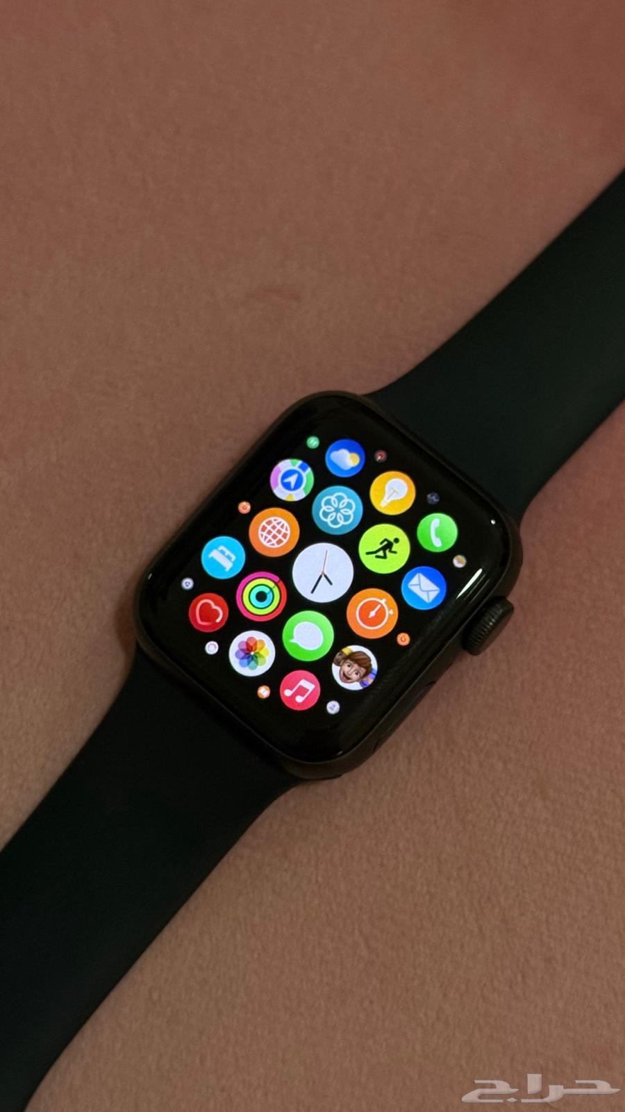 Apple Watch Series 7   شبه جديدة64394053108097110