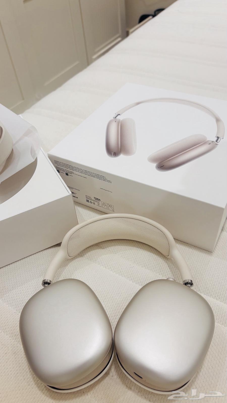 ايربودز ماكس اللون ضوء النجوم ..64397700718849112
