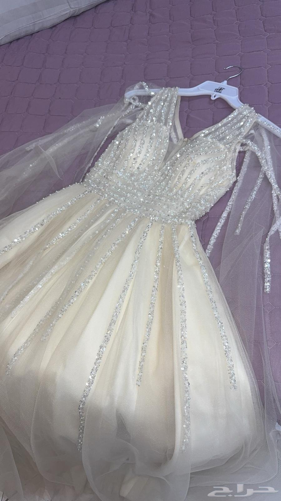 فستان جديد مو ملبوس ولا لبسه بي 70064397102225025114