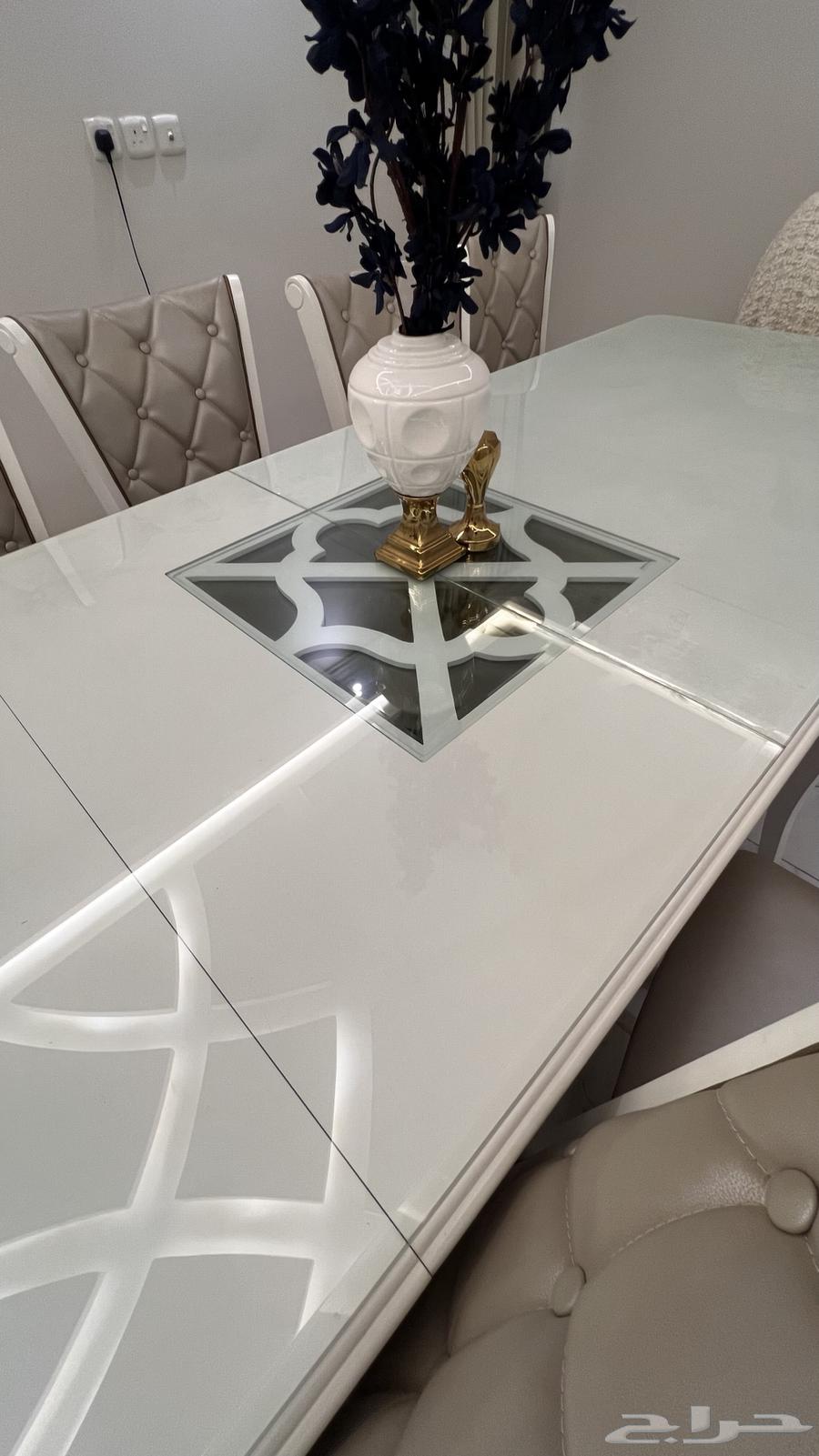 طاولة طعام فخمة64398520735619110