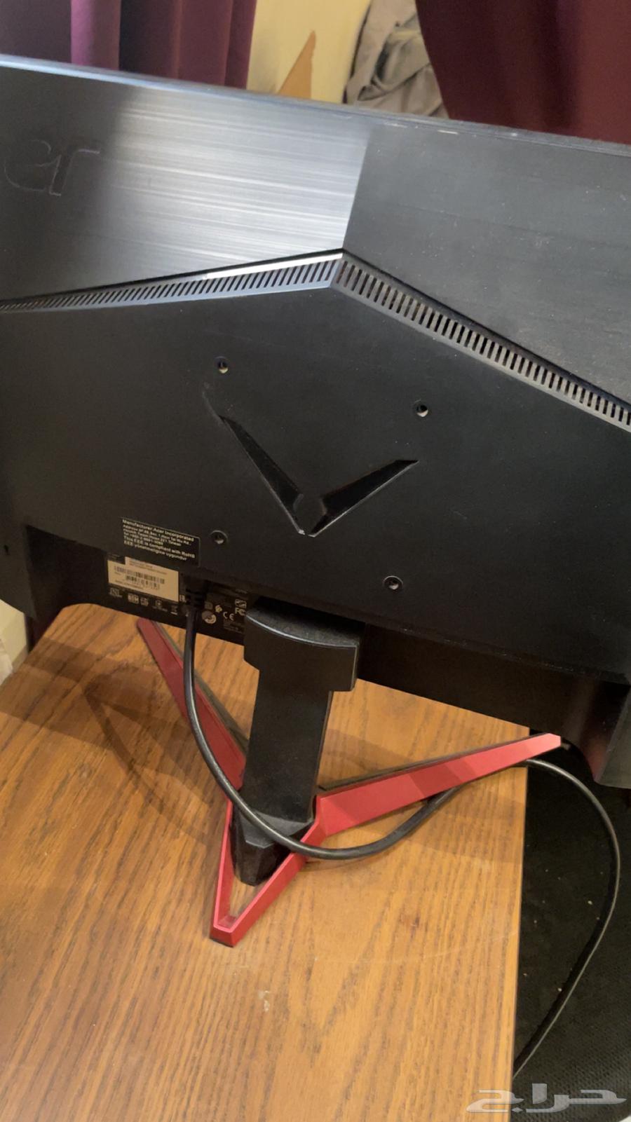 Table and Screen64401175200897113