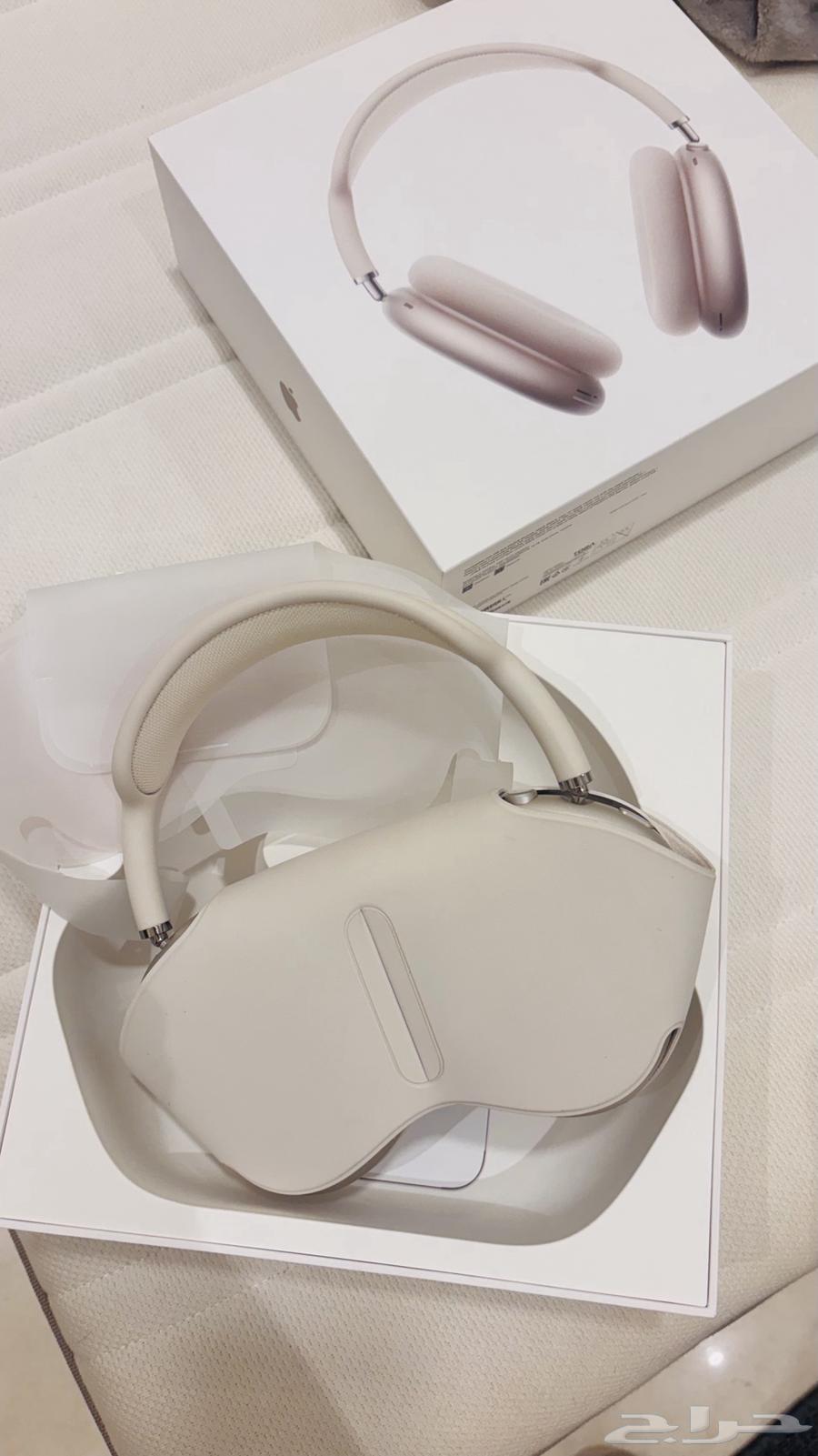 ايربودز ماكس اللون ضوء النجوم ..64397700718849110