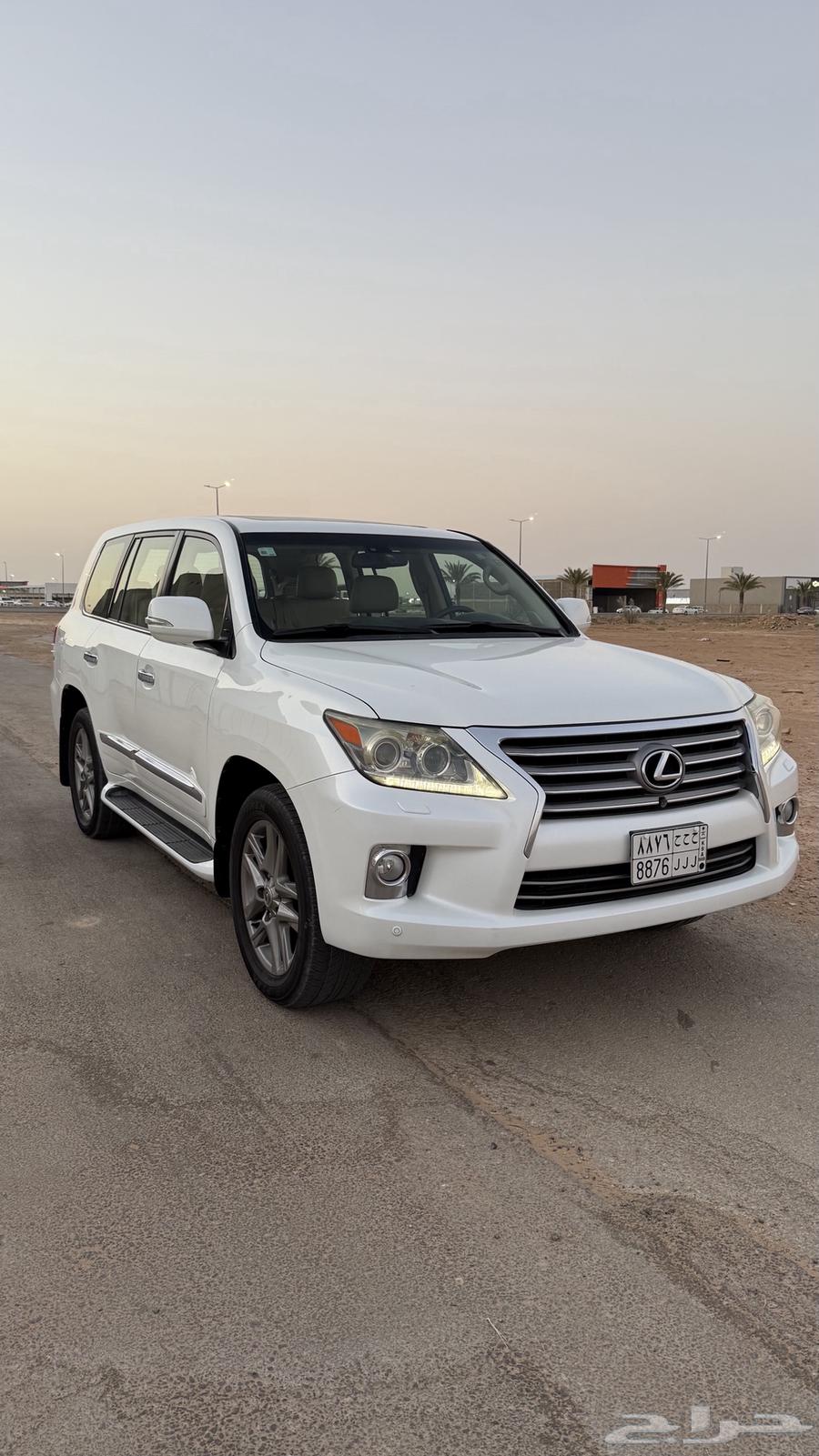 جيب لكزس 2013 نص فل64545445484802113