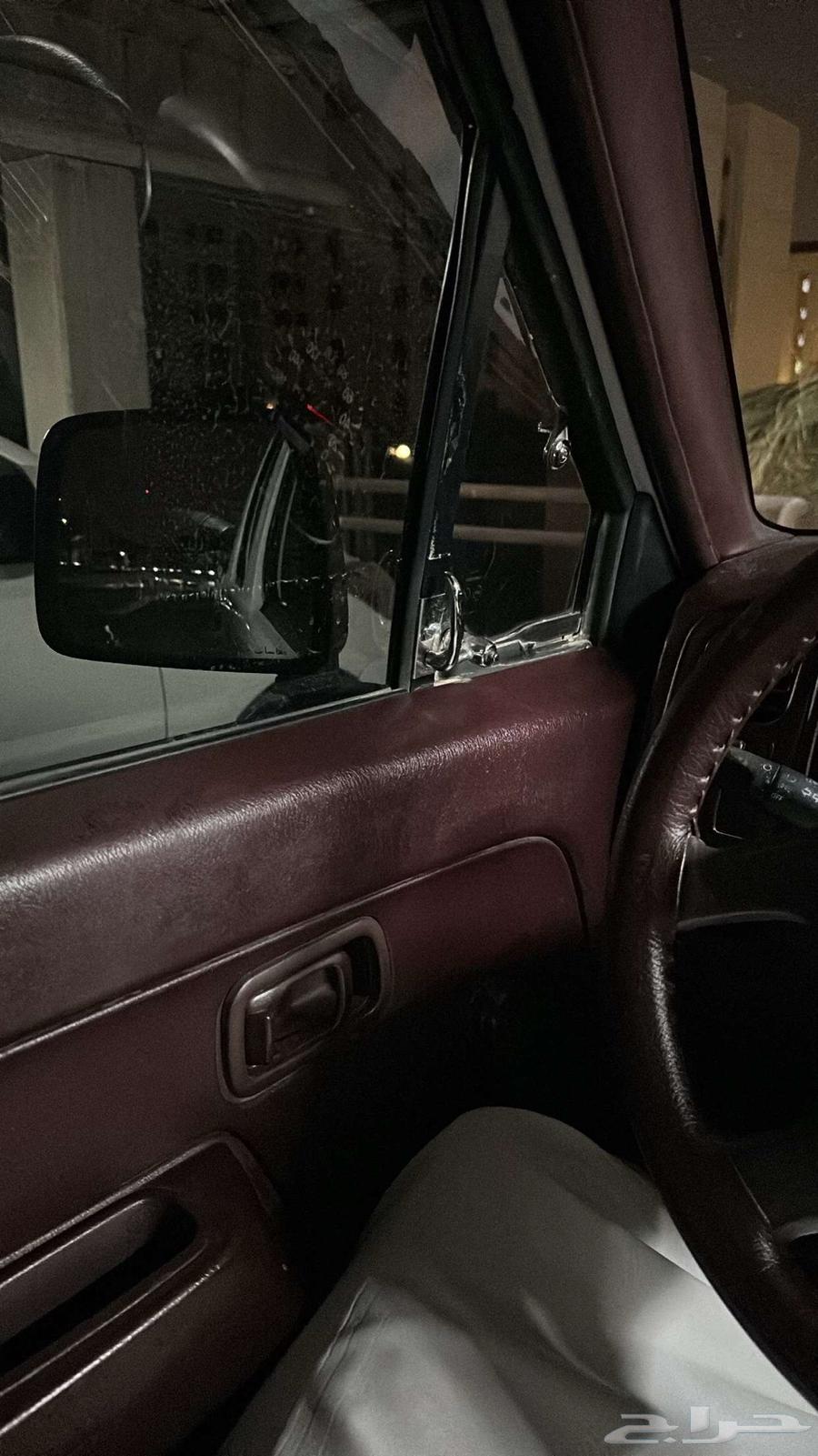 ددسن موديل 2000للبيع نضيفه واقفه لها عشر سنين استخدام حشمه64544663721985112