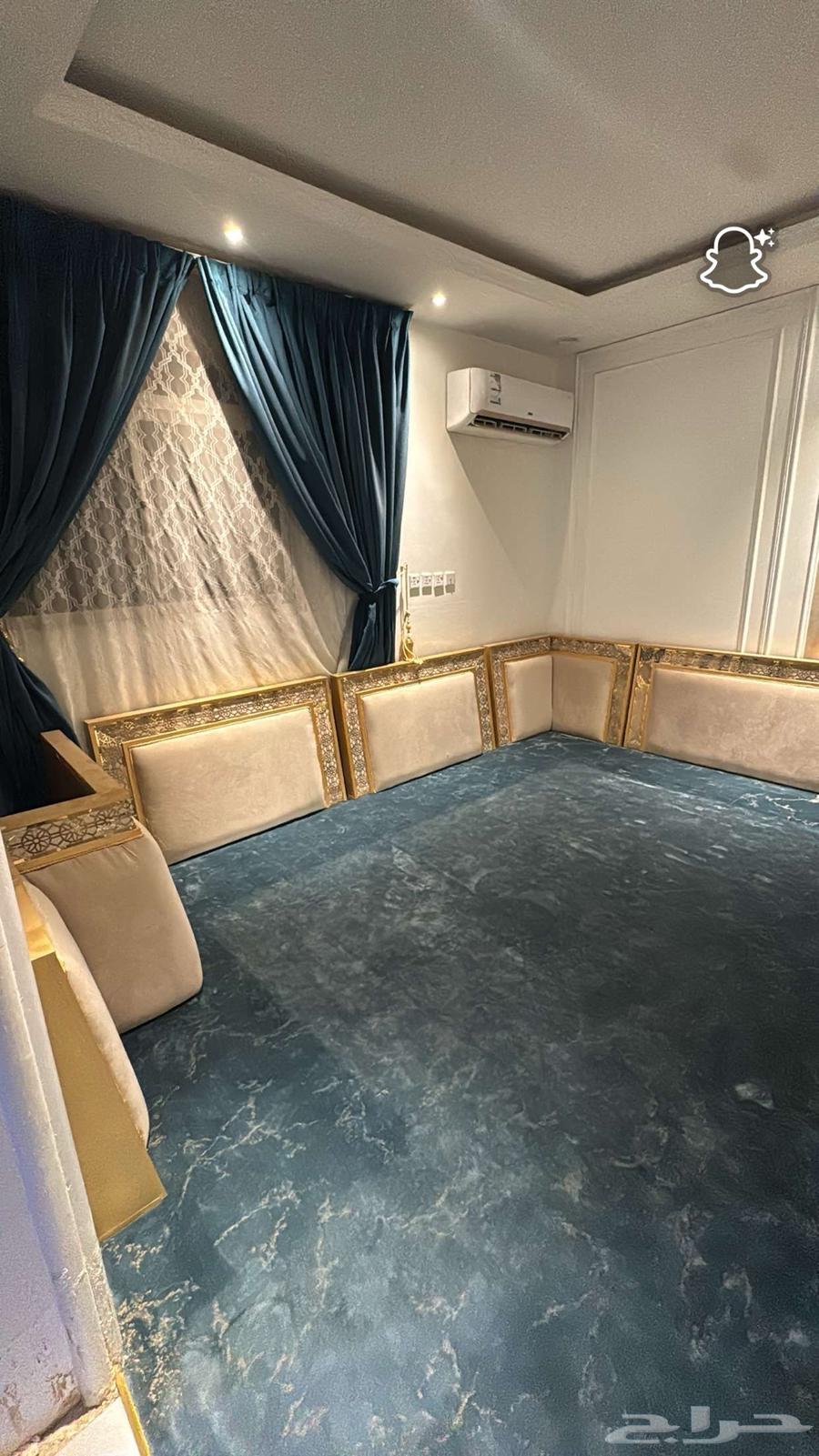 Mattress, bed frame, and curtain64398032924291112