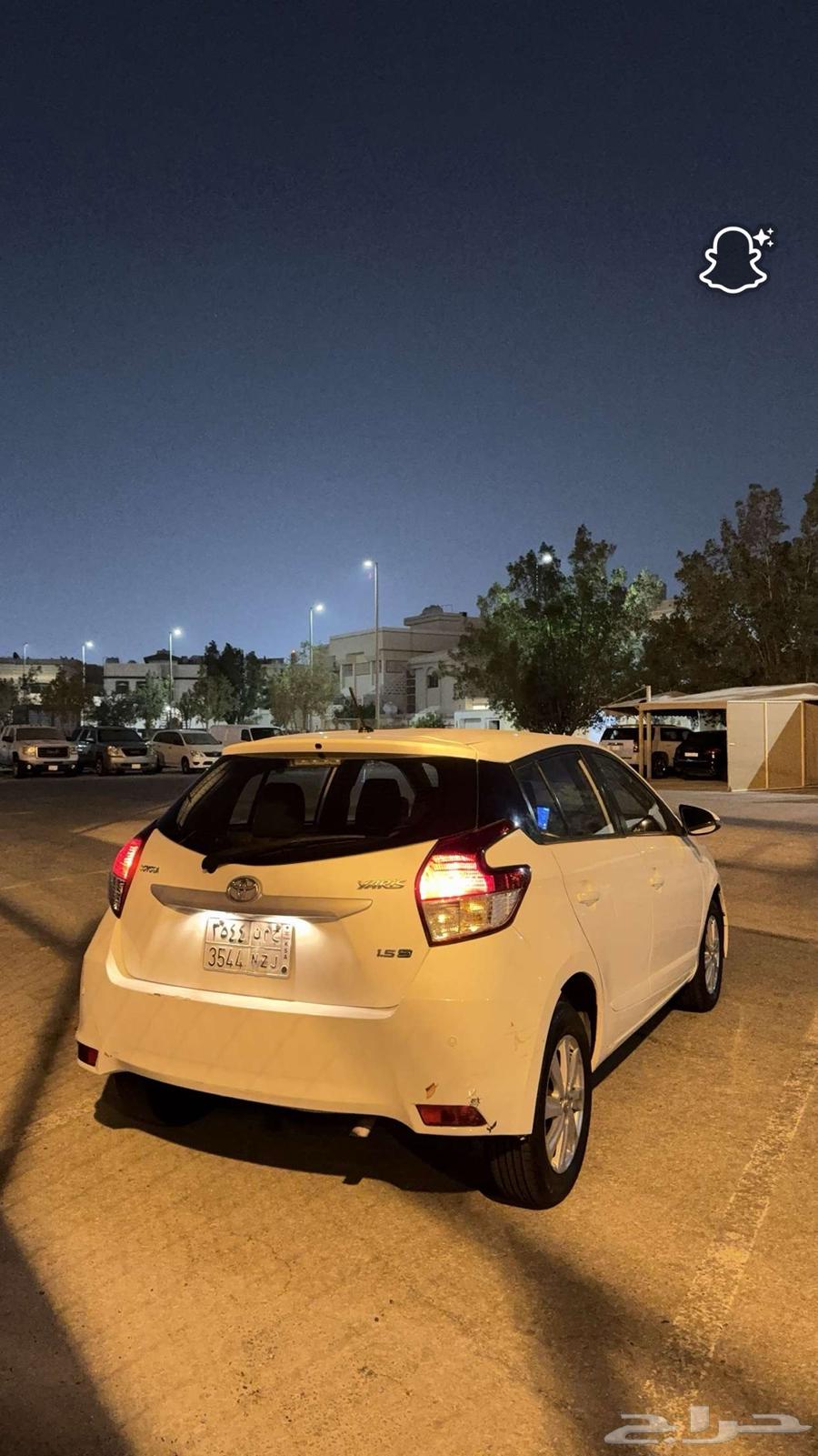 تويوتا يارس هاتشباك نظيف 201664548126483842114