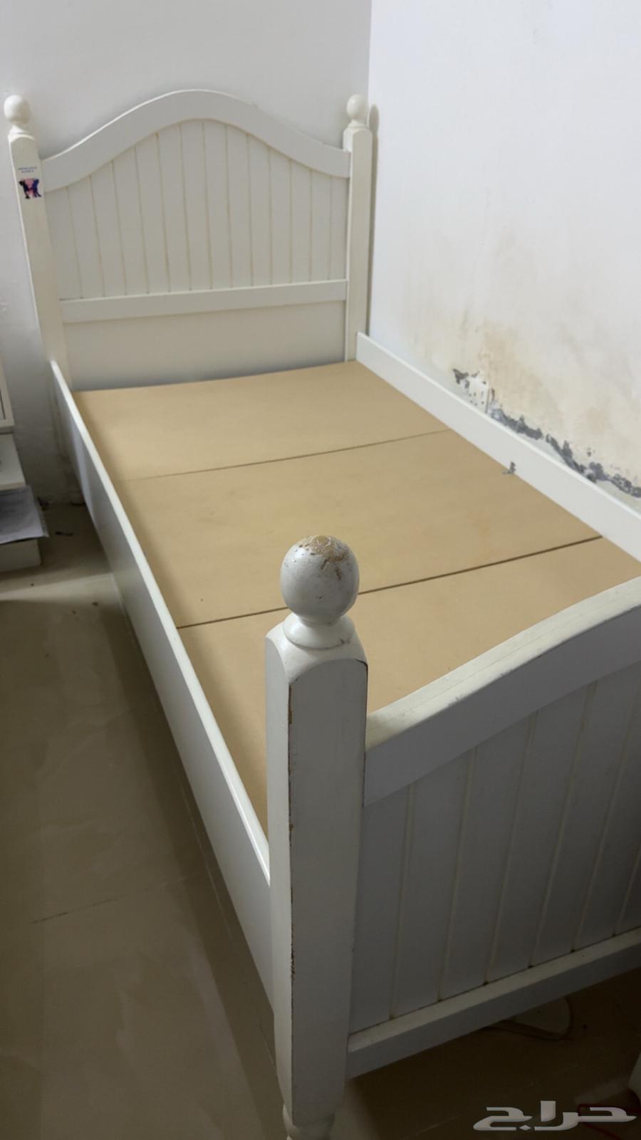 سريرين مستعملة نضيفه64394593176195113