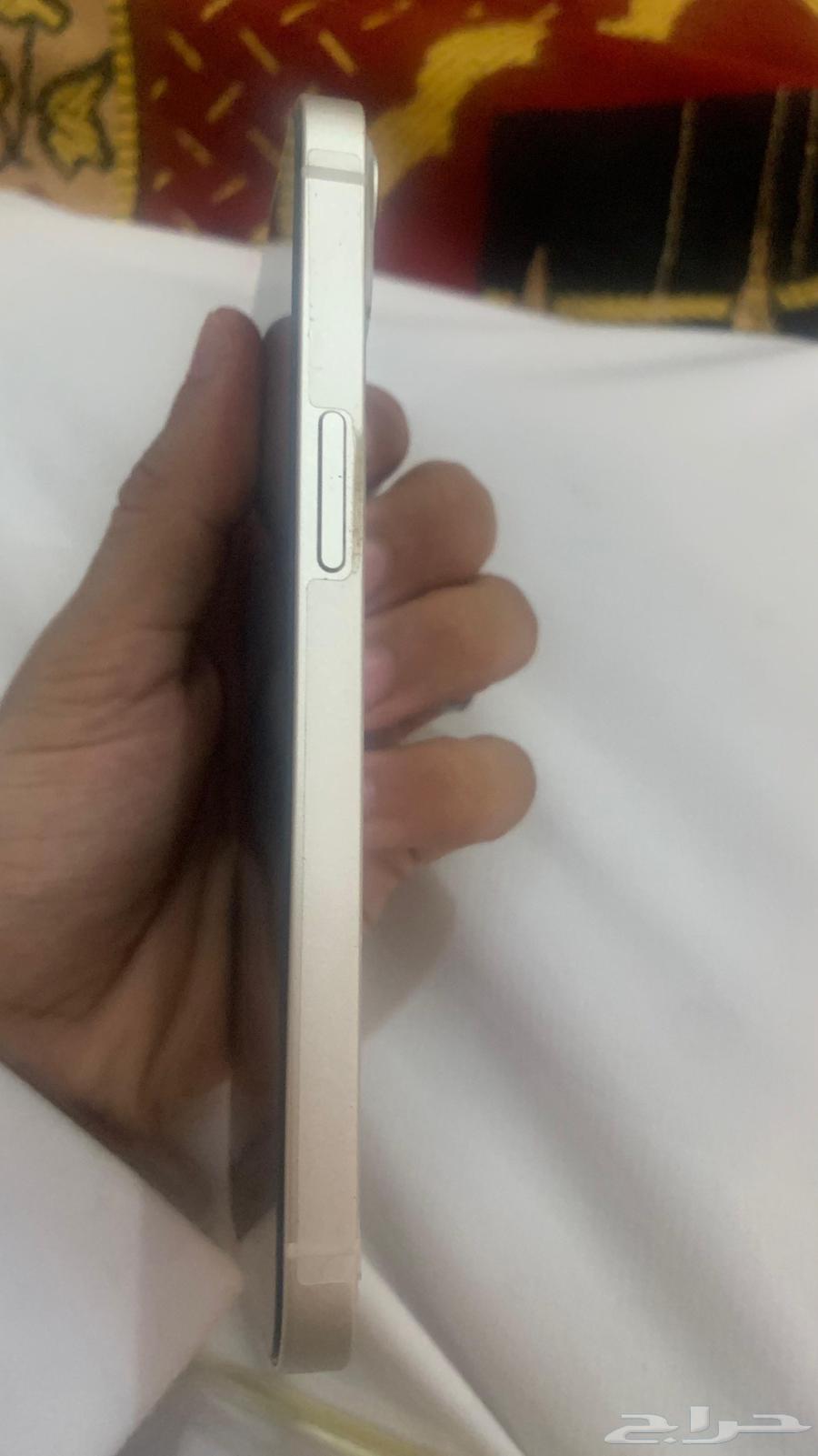 ايفون 1364398870032770112