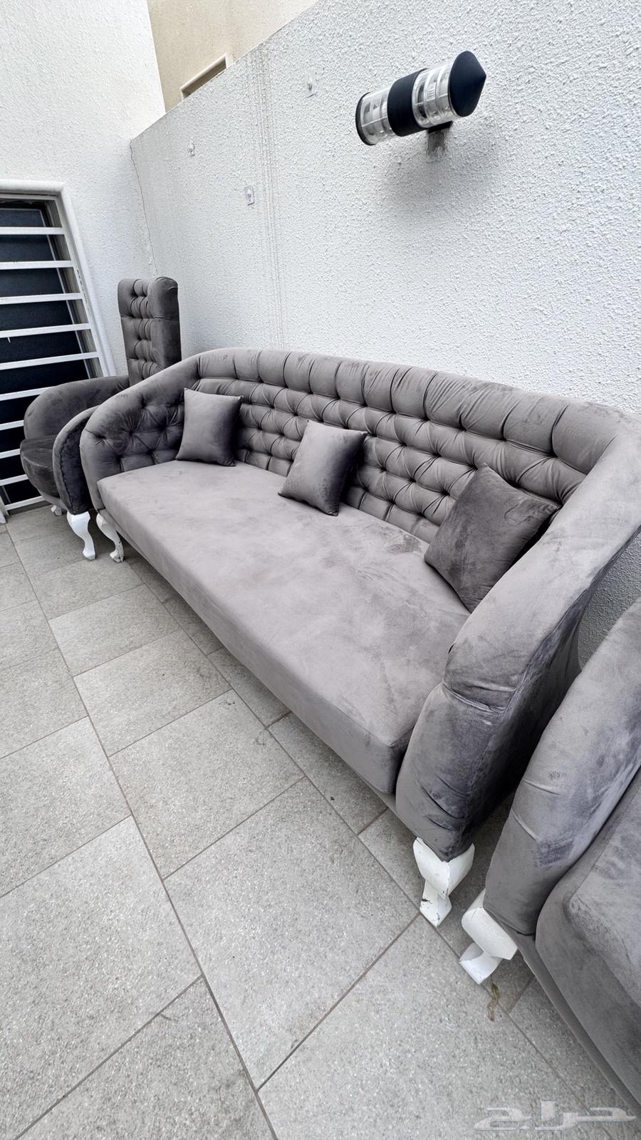 Sofa64396908079234113