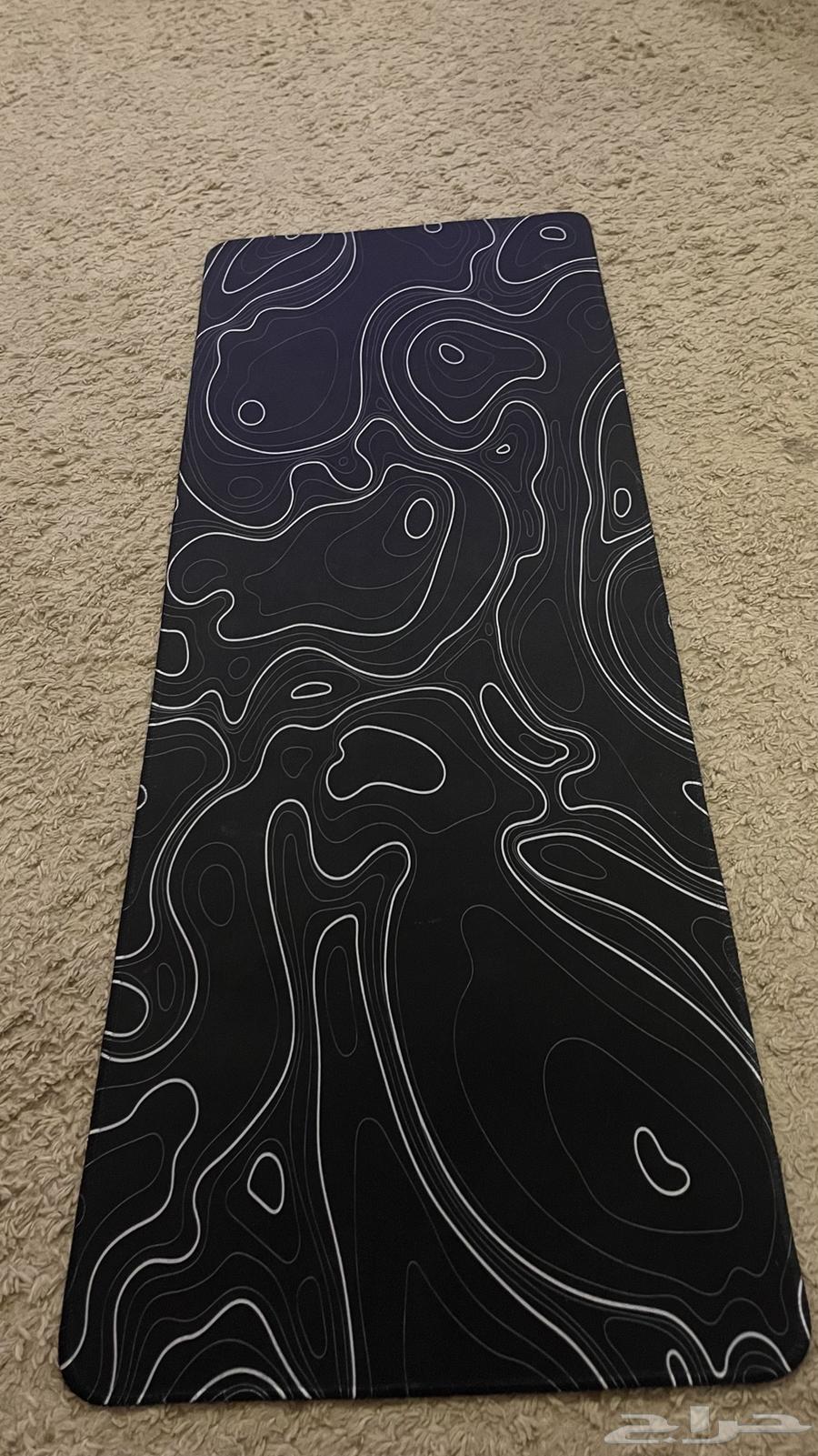 Selling a large 80x30 mouse pad64398506819330111