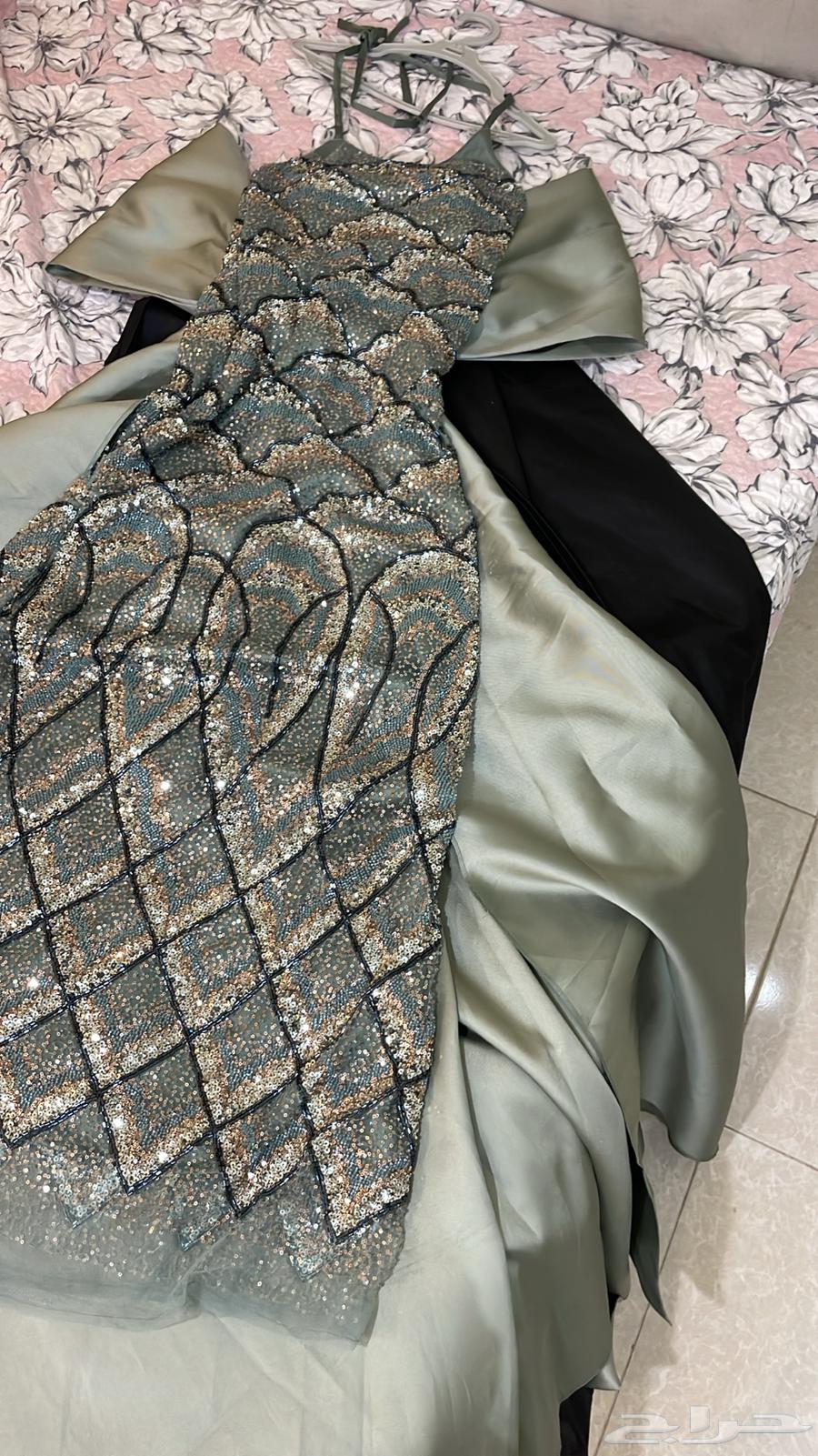 فستان جديد لم يلبس مقاسxs من ماقلا شريته ب 480 ابيعه ب20064365070524035113