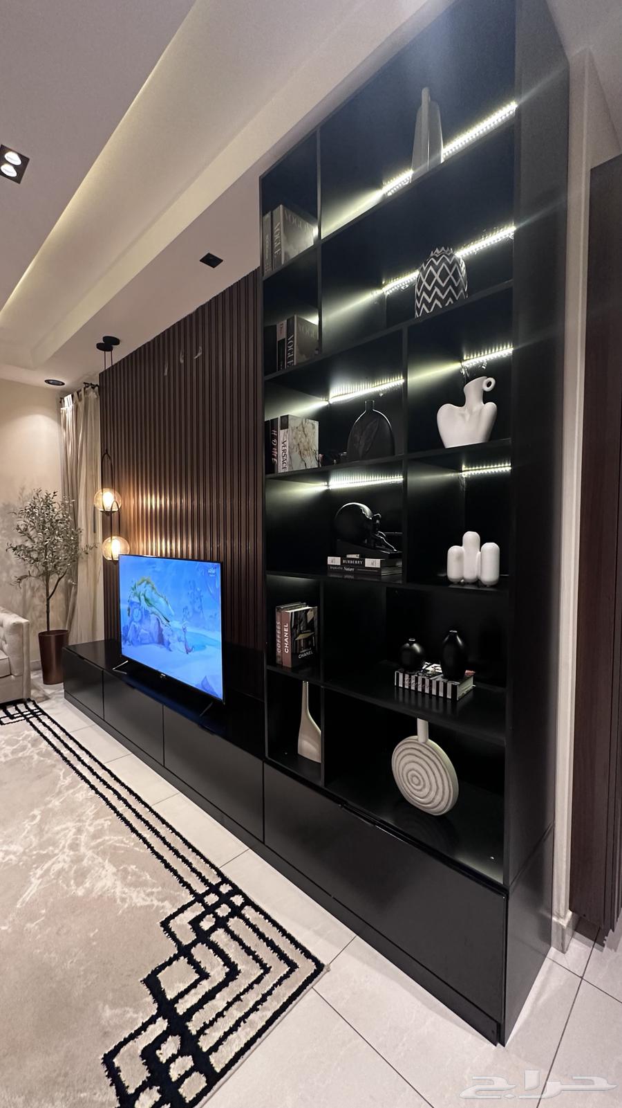 للبيع مكتبة تلفزيون64395741560321111