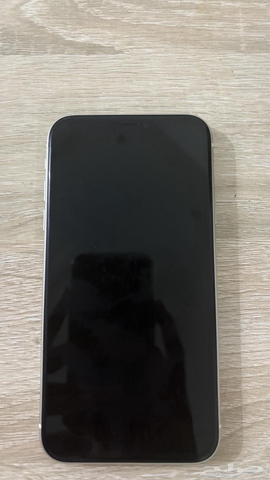 آيفون 11 ابيض 128 قيقا البطارية 8264398145017603110