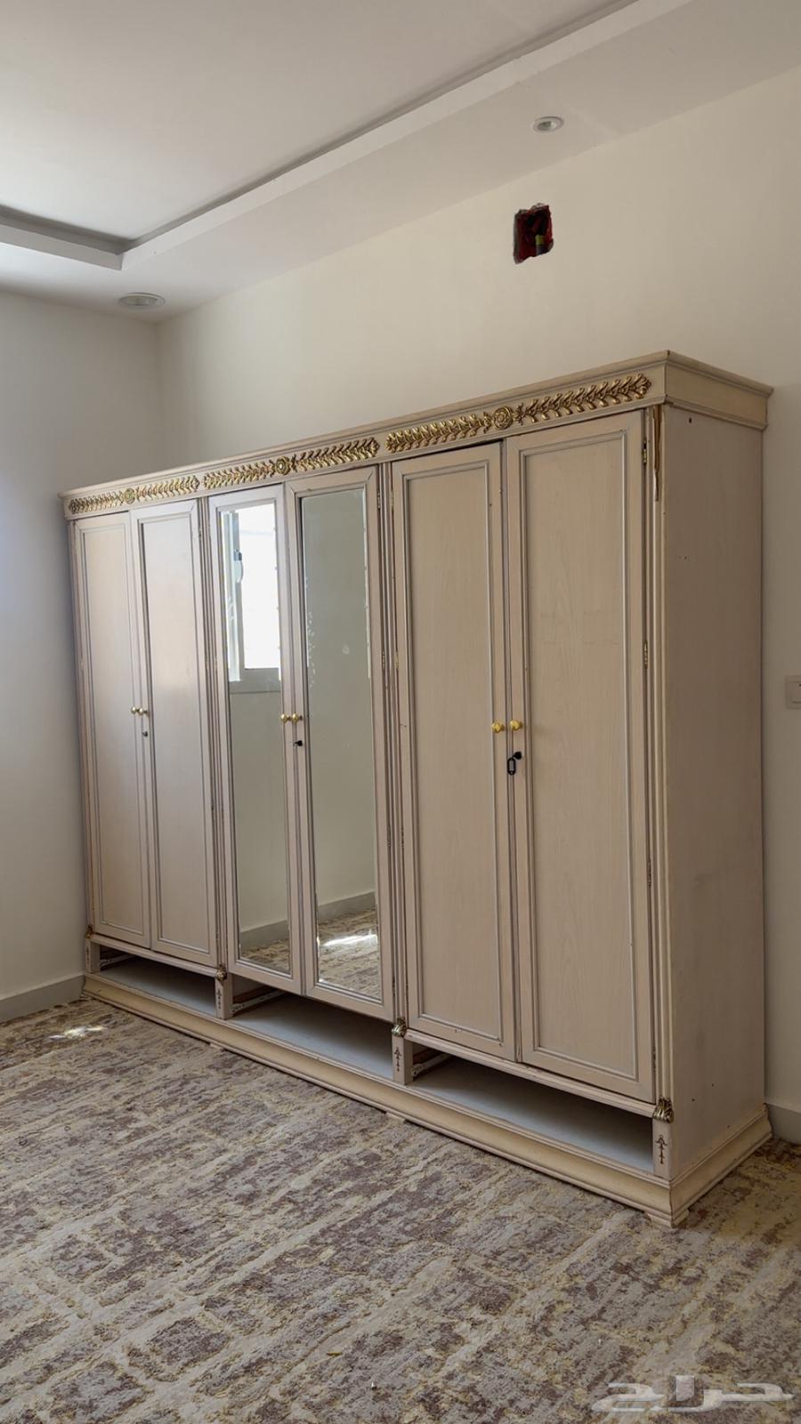 كنب اخو الجديد ودولاب64396491672961112