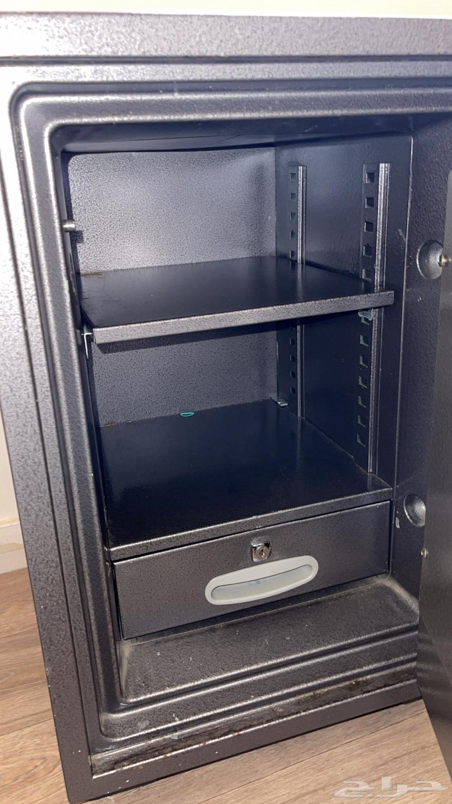 خزنه للبيع64398589469443110