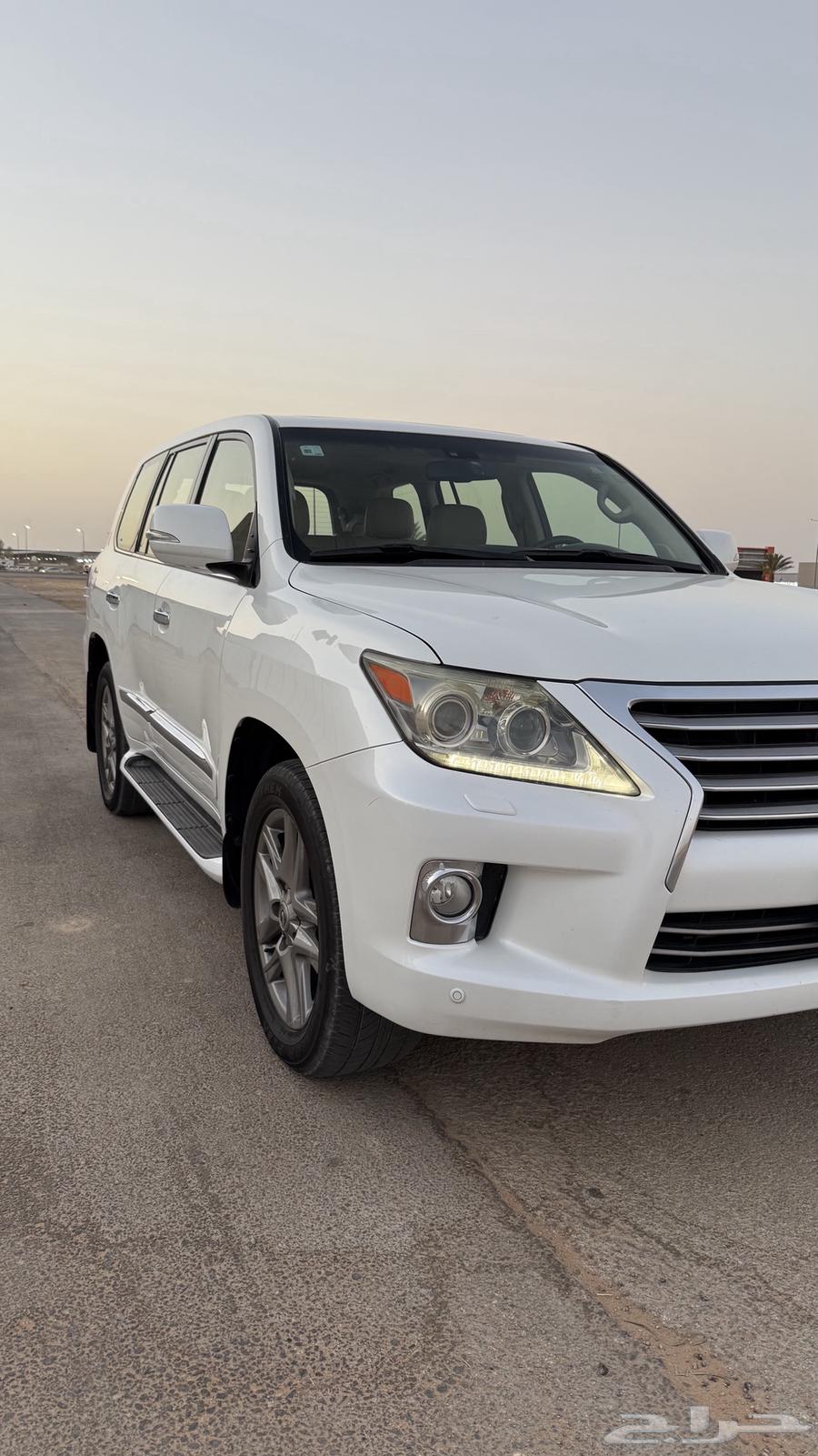 جيب لكزس 2013 نص فل64545445484802114